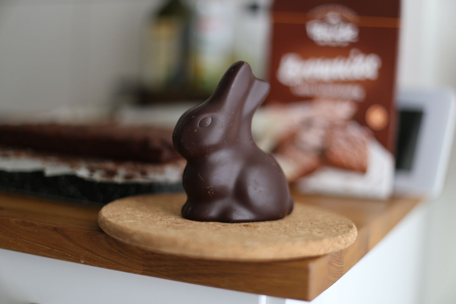 Canon EOS 6D + Canon EF 50mm F1.4 USM sample photo. Bunny, chocolate, sweet photography