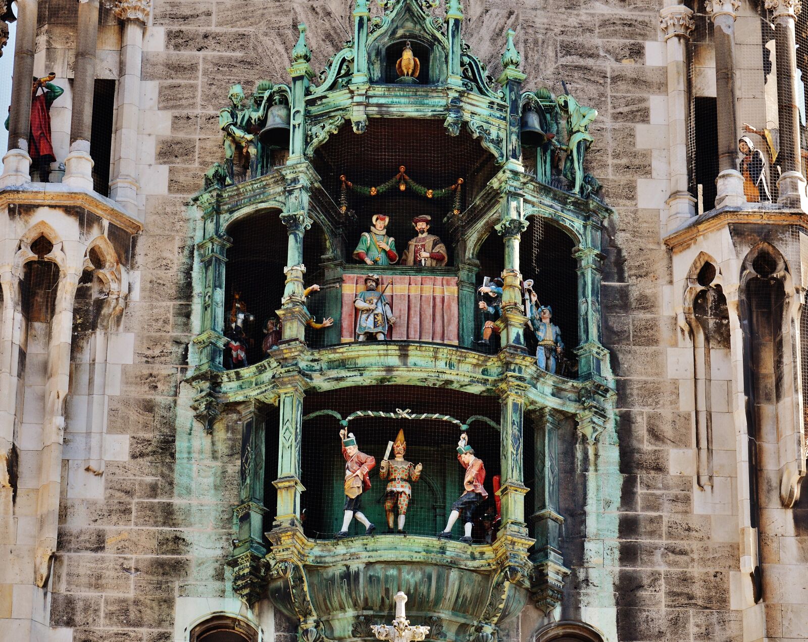 Nikon D3200 sample photo. Town hall, glockenspiel, sch photography