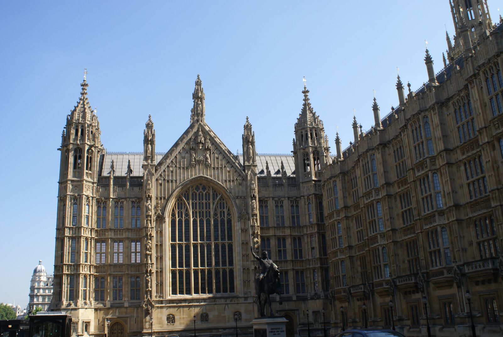 Sony Alpha DSLR-A100 sample photo. London, architecture, church photography