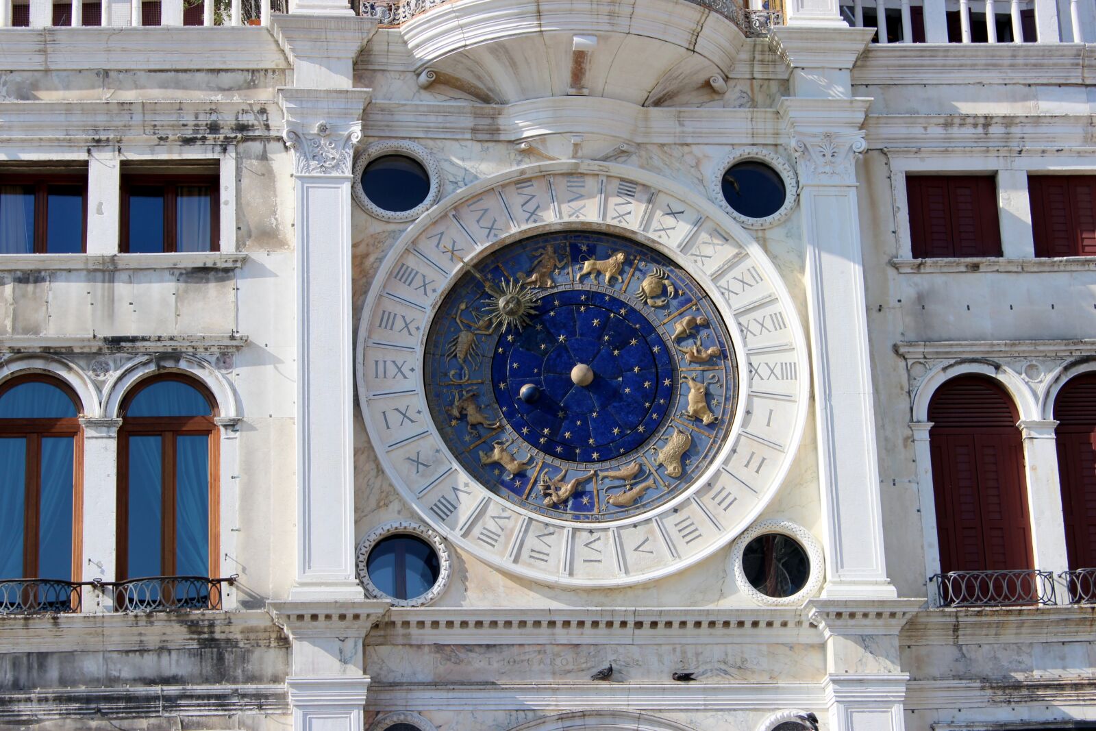 Canon EOS 600D (Rebel EOS T3i / EOS Kiss X5) sample photo. Church clock, st mark's photography