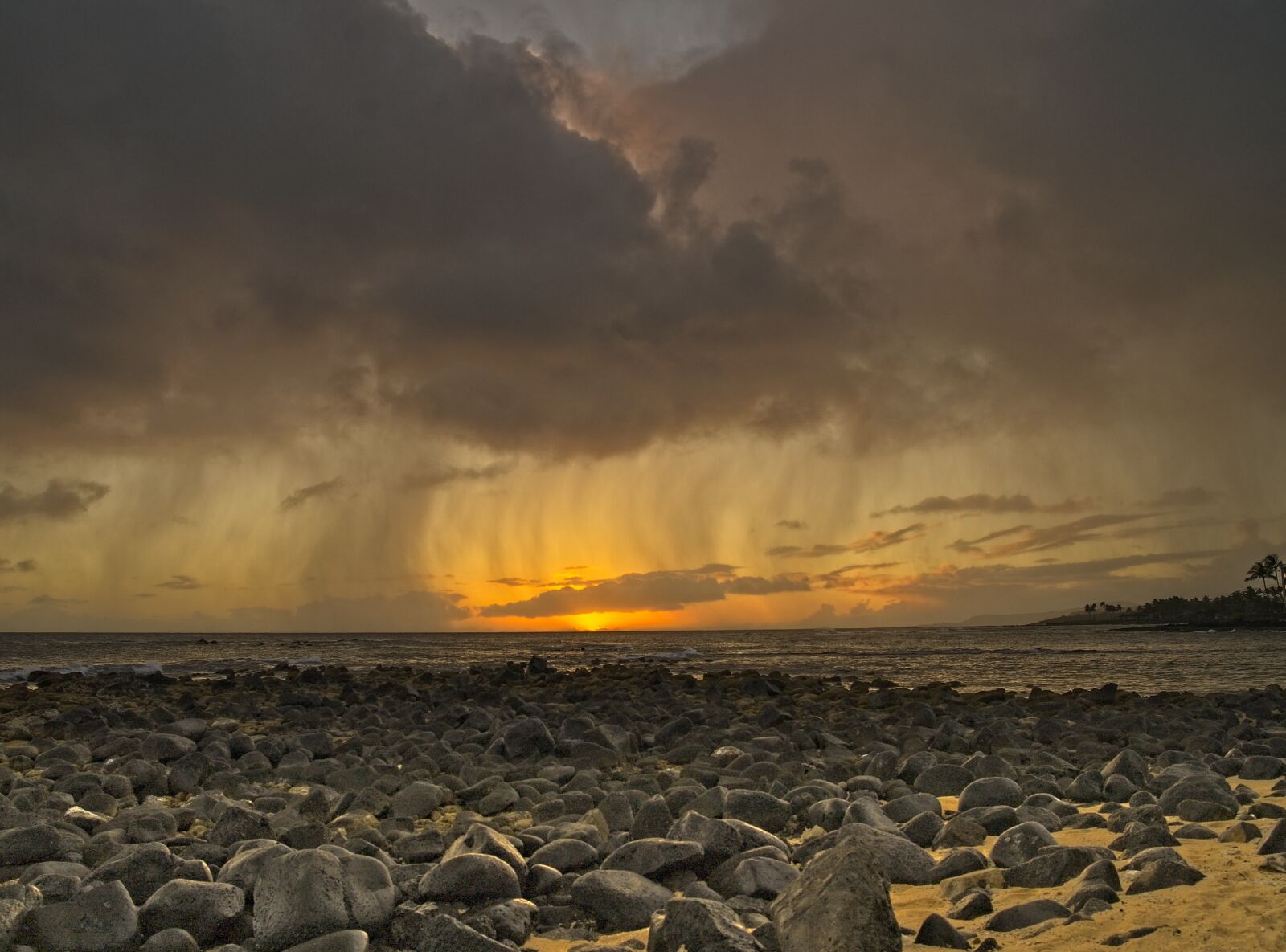 Sony FE 24-105mm F4 G OSS sample photo. Beach, storm, sunset photography