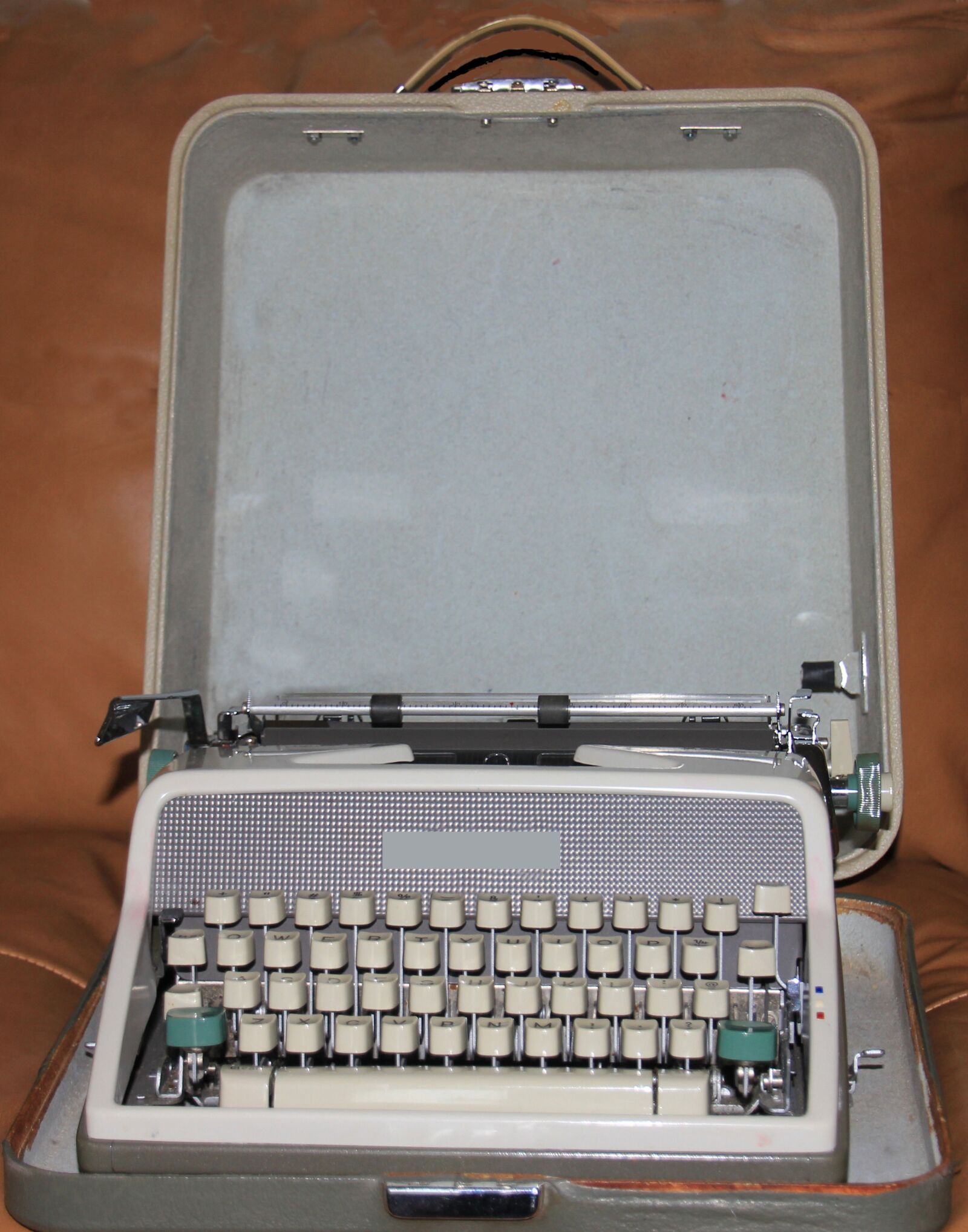 Canon EOS 60D sample photo. Typewriter, vintage, 1950's photography