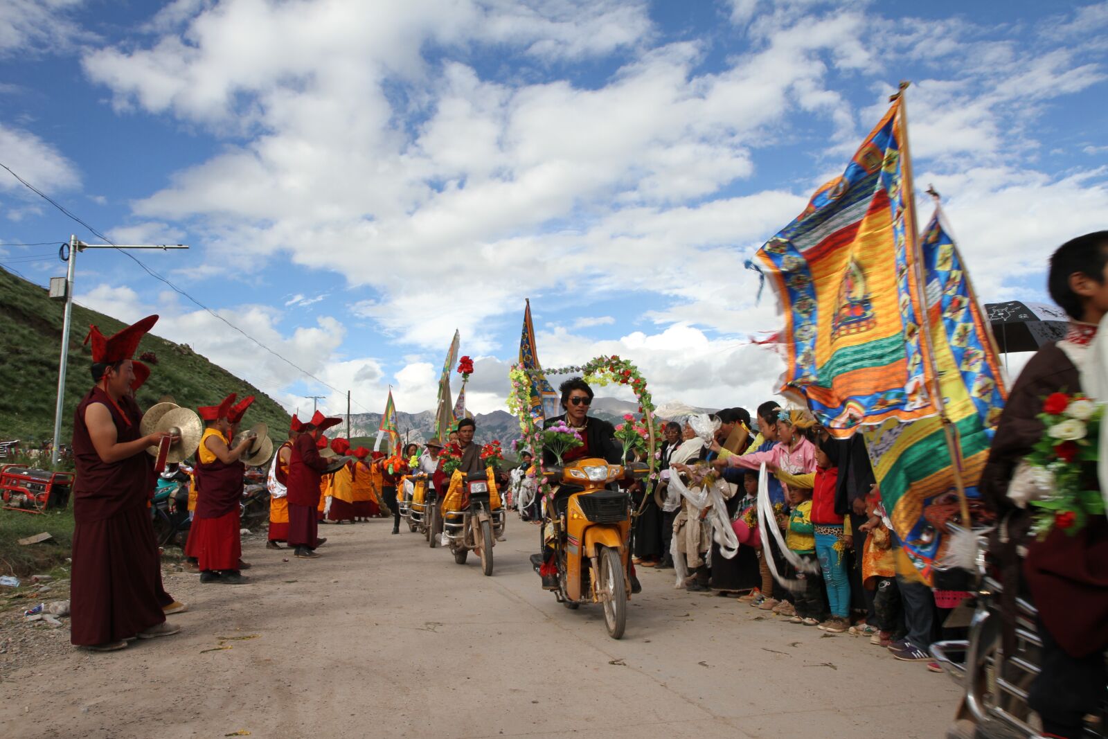 Canon EOS 7D sample photo. Character, tibet ethnic, celebrations photography