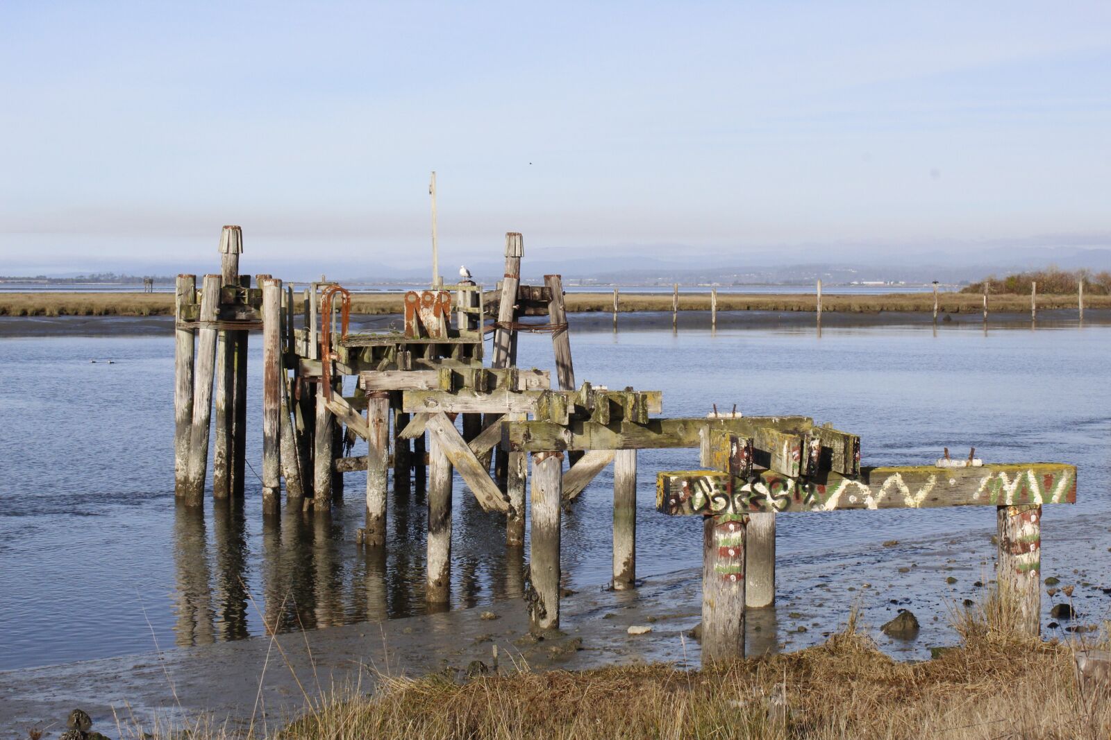 Canon EOS 1300D (EOS Rebel T6 / EOS Kiss X80) sample photo. Pier, jetty, broken photography