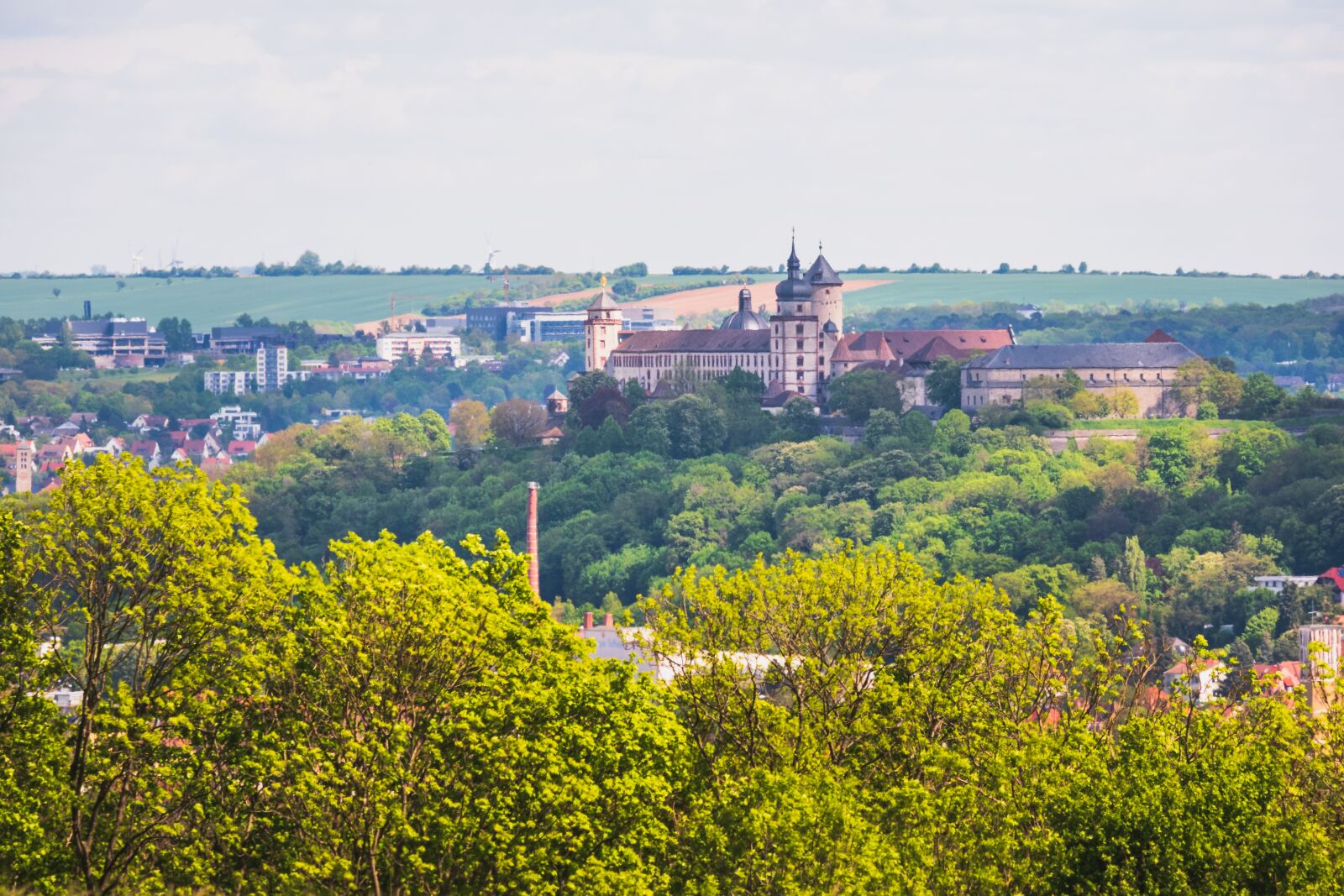 Fujifilm X-T100 + Fujifilm XC 50-230mm F4.5-6.7 OIS II sample photo. W rzburg, festung marienberg photography