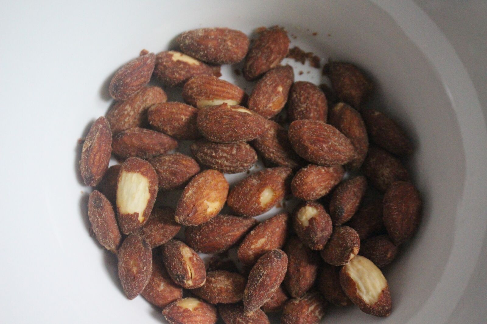 Canon EOS 700D (EOS Rebel T5i / EOS Kiss X7i) sample photo. Almond, nut, nut snack photography