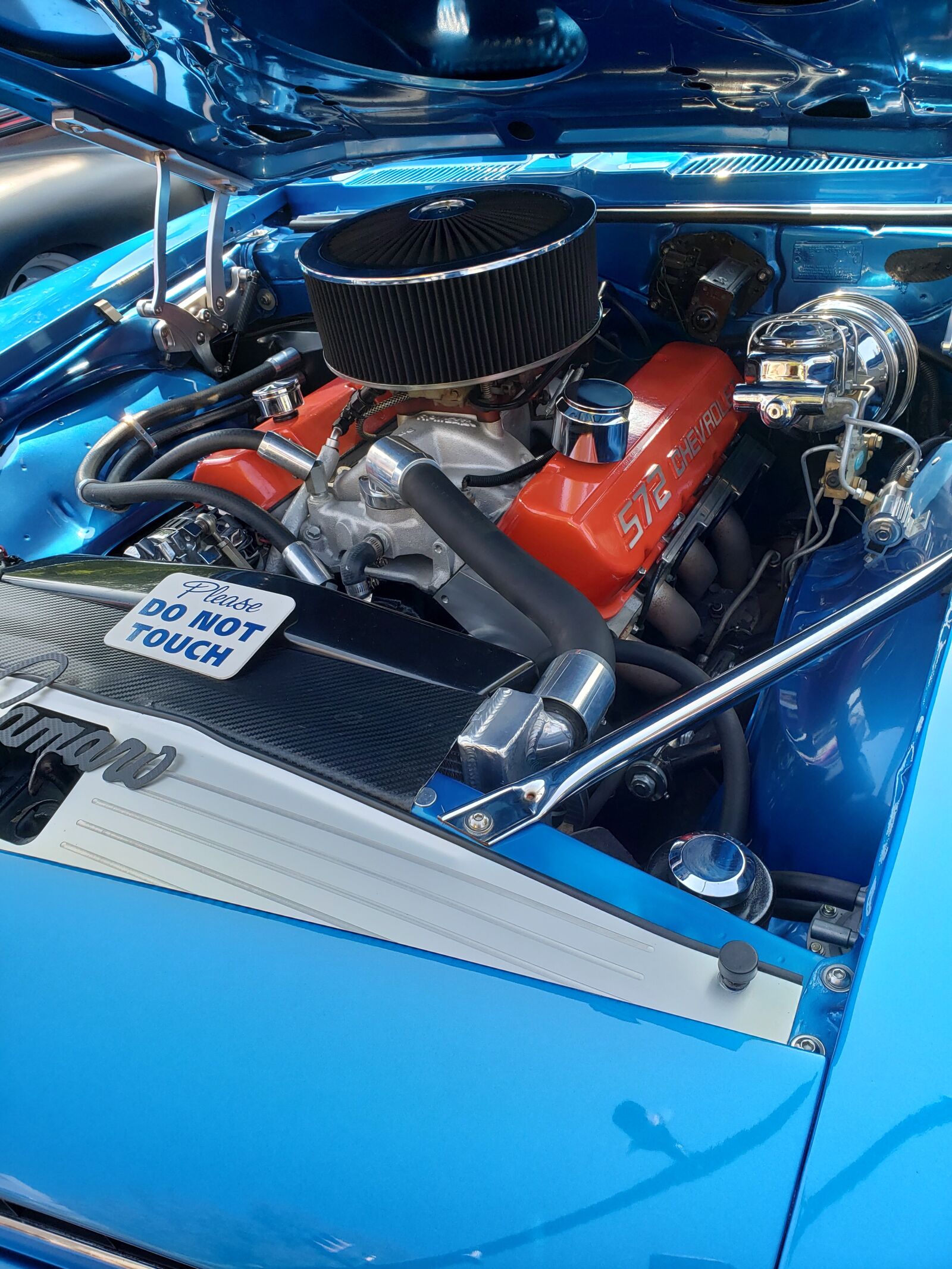 Samsung Galaxy S9+ sample photo. Camaro, engine, car photography