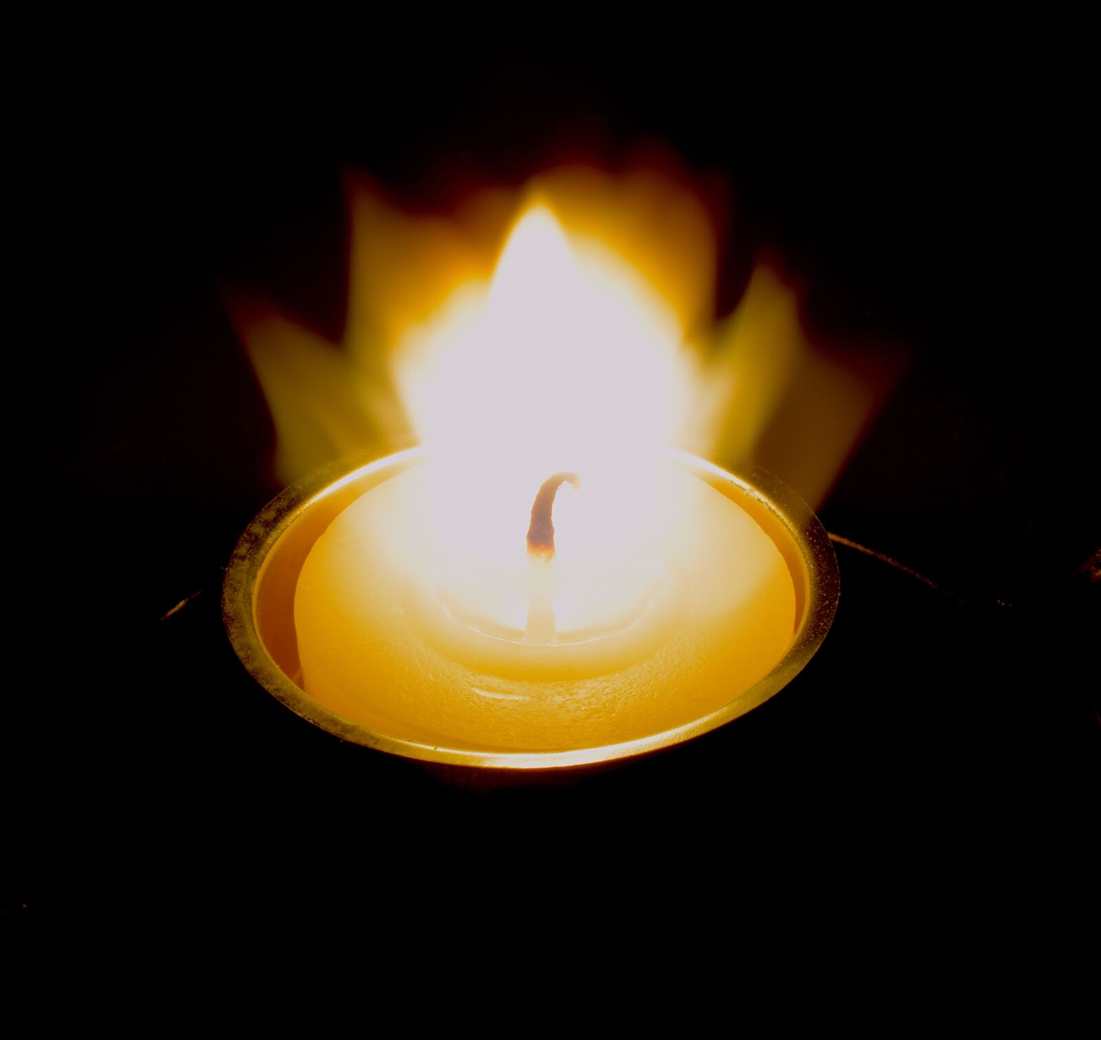 Nikon D5300 sample photo. Flare-up, candle, warm photography
