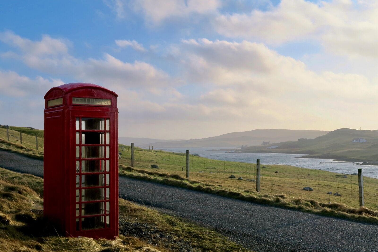 Canon PowerShot G7 X sample photo. Phone box, scotland, atmosphere photography