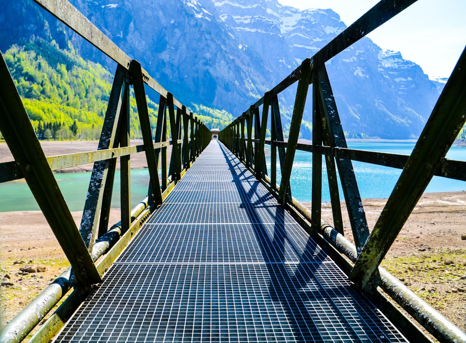 Nikon D7000 sample photo. Bridge, wood, grid photography