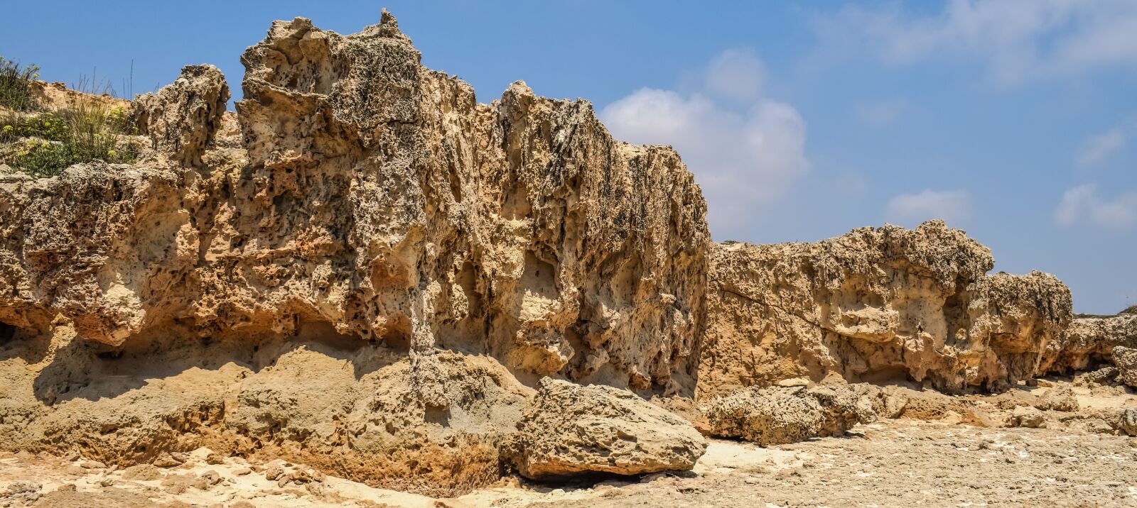 Nikon D3300 sample photo. Cliff, erosion, rocky photography