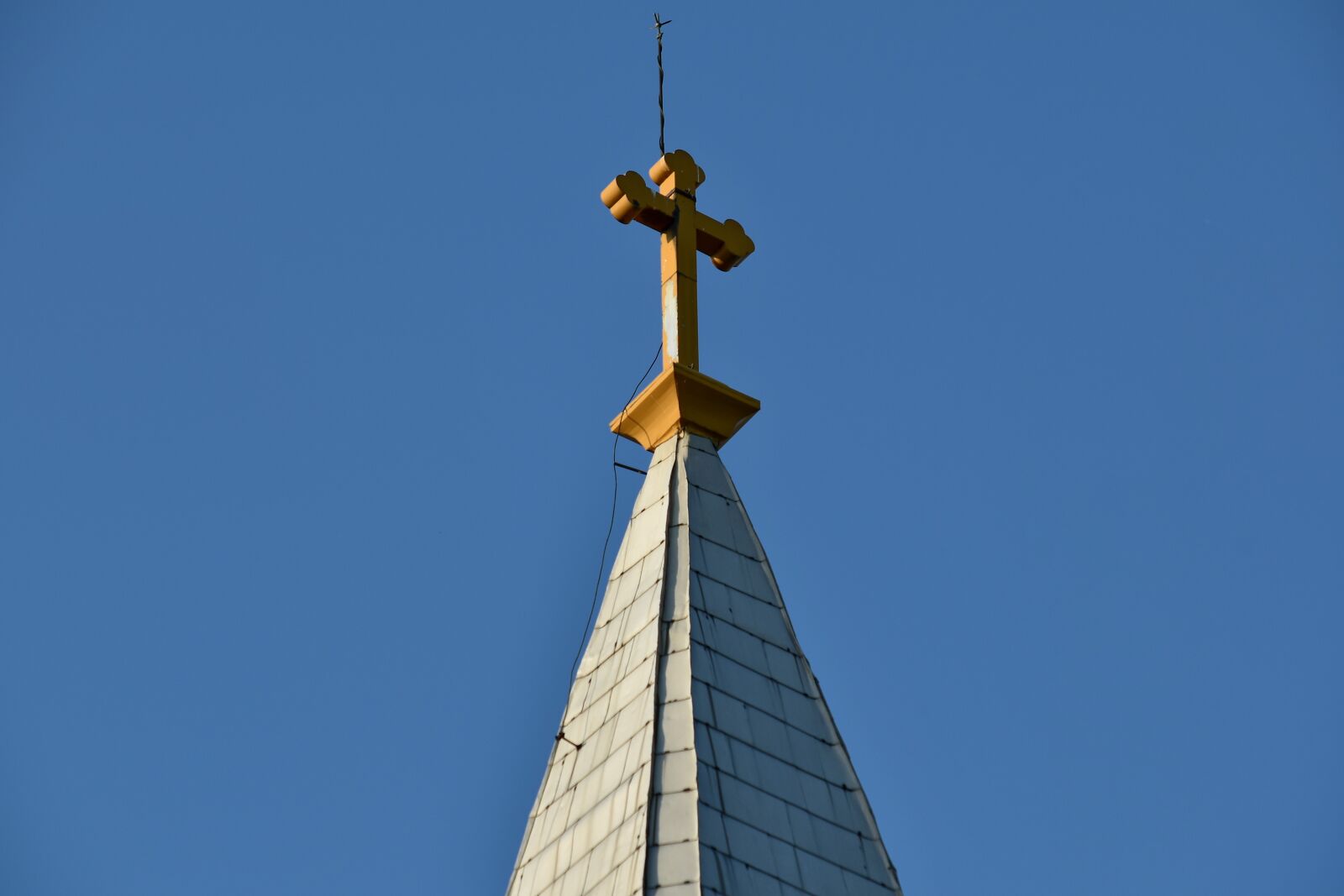 Nikon D5500 sample photo. Cross, architectural style, architecture photography