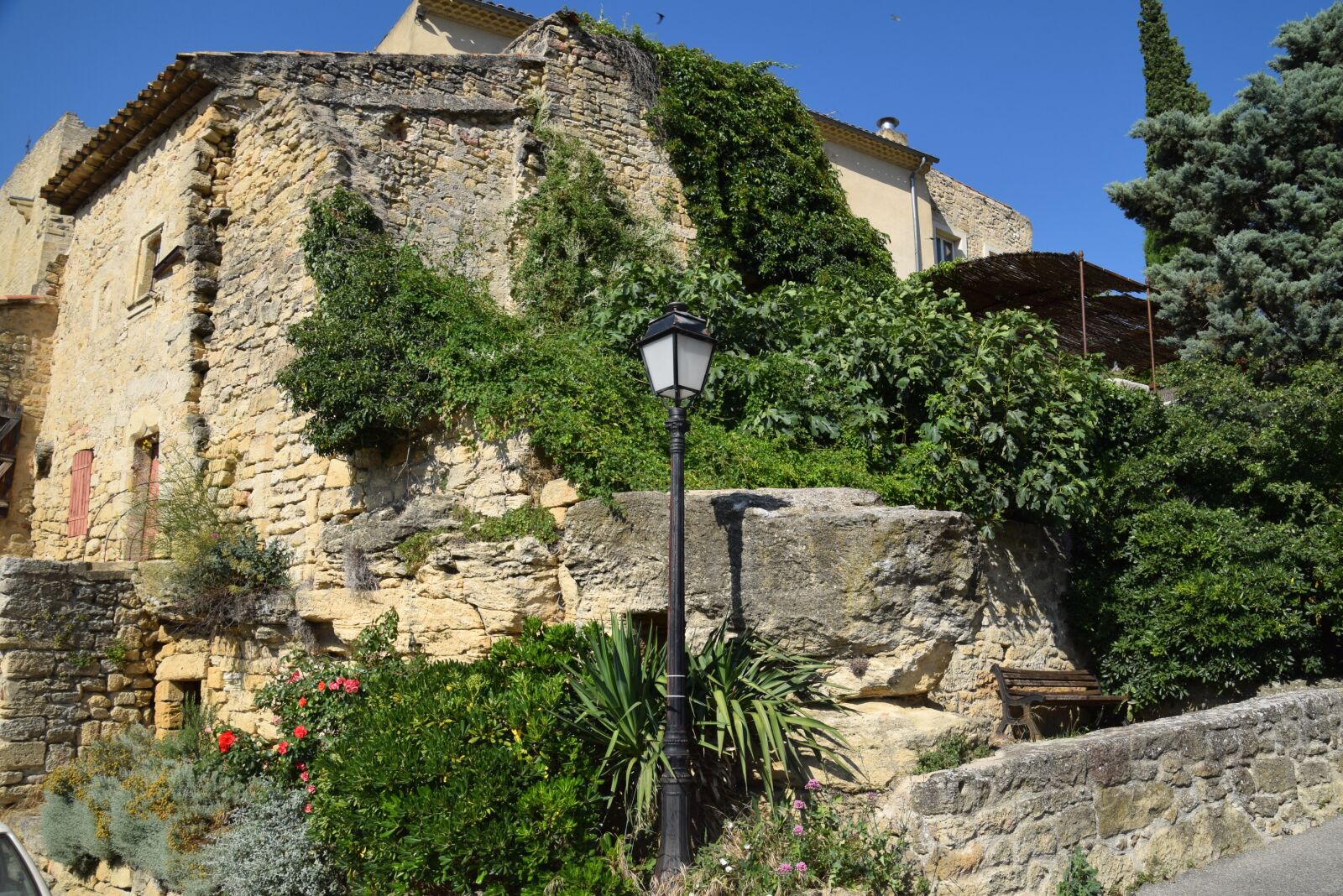 Nikon D5300 sample photo. Provence, france, the building photography