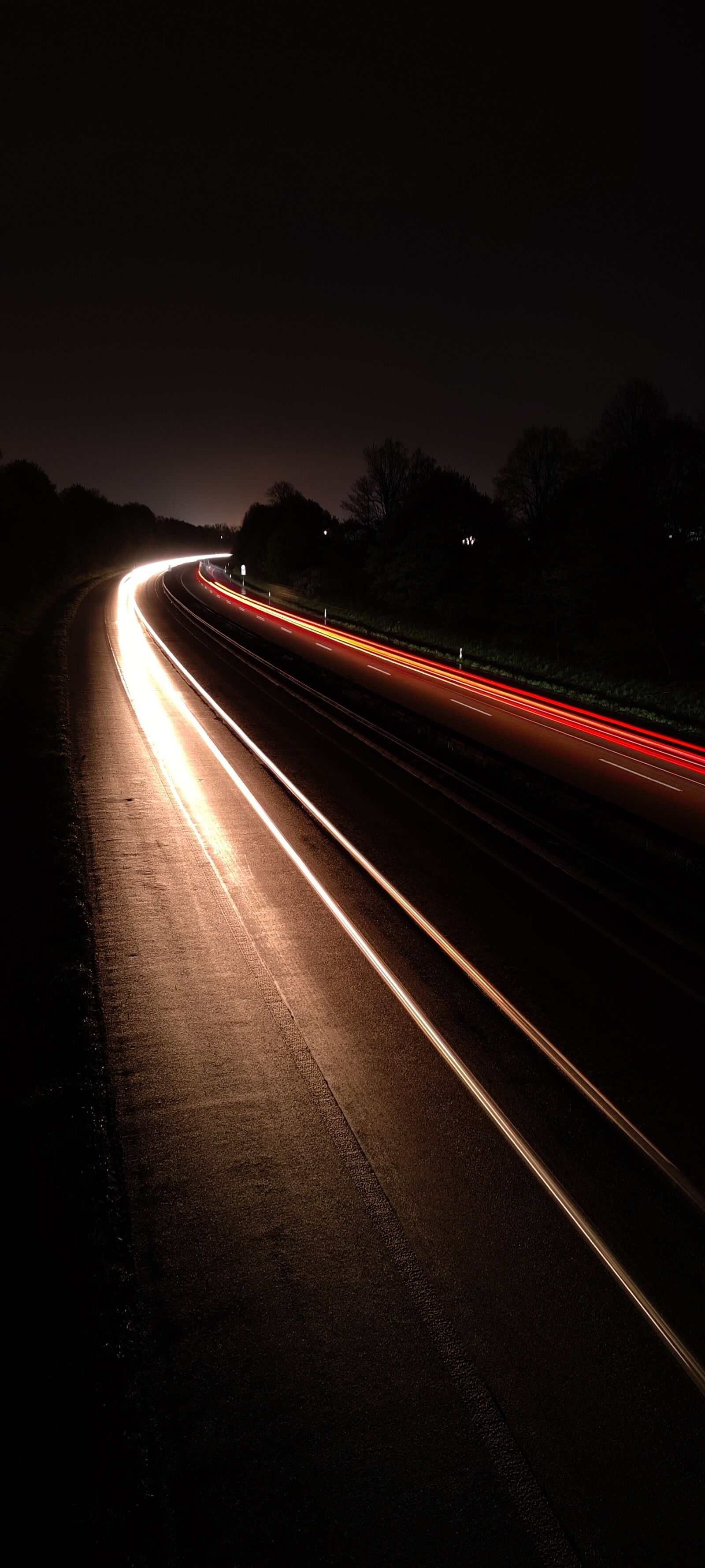OnePlus IN2023 sample photo. Night, street, traffic photography
