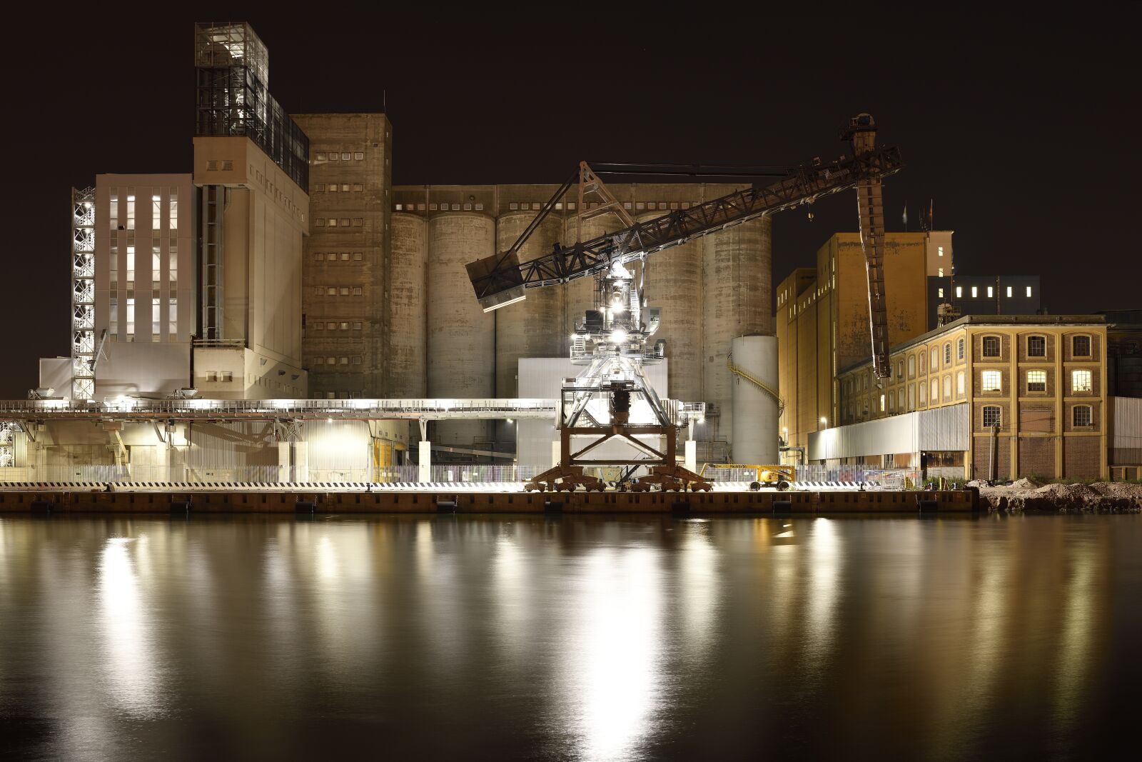 Nikon D850 sample photo. Mills, water, reflection photography