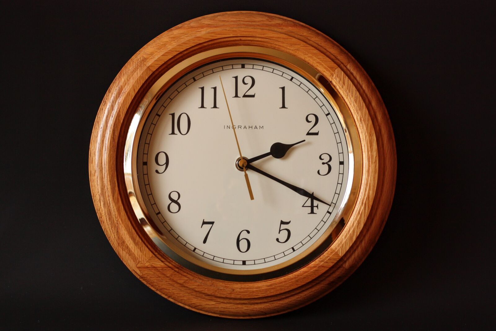 Canon EOS 450D (EOS Rebel XSi / EOS Kiss X2) sample photo. Alarm clock, classic, clock photography