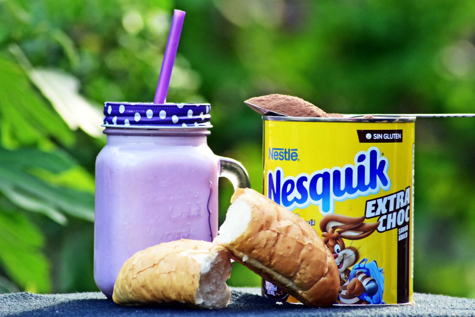 Nikon D3400 sample photo. Nesquik, cocoa, cocoa powder photography