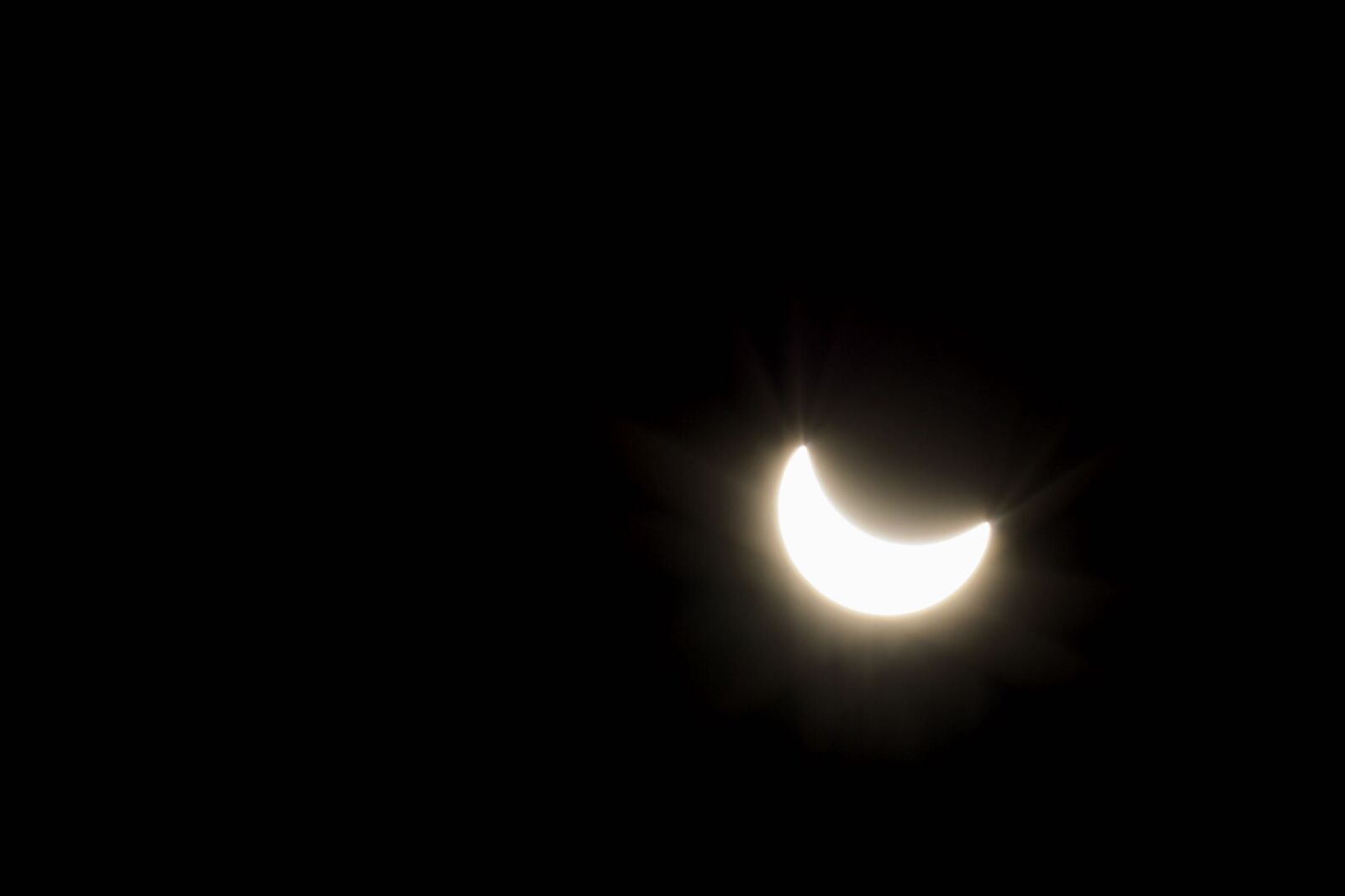 Canon EOS 1100D (EOS Rebel T3 / EOS Kiss X50) sample photo. Astronomy, bright, dark, day photography