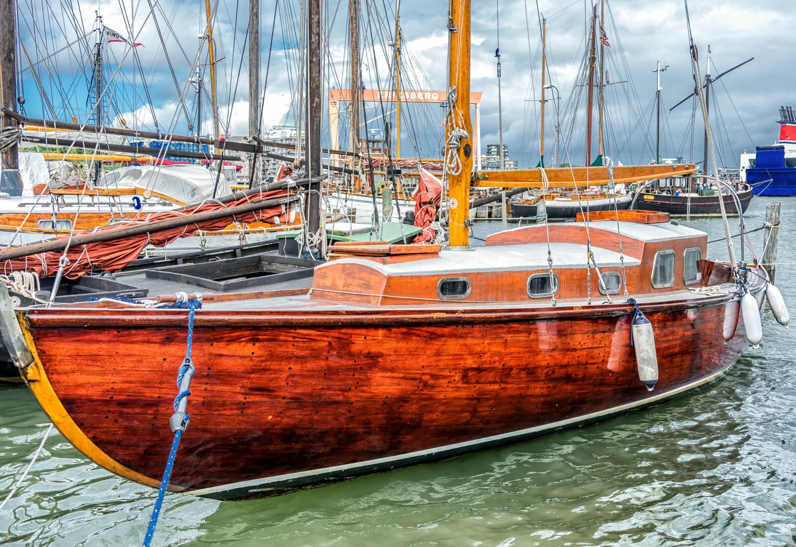 Nikon D3300 sample photo. Boat, sailing boat, cabin photography