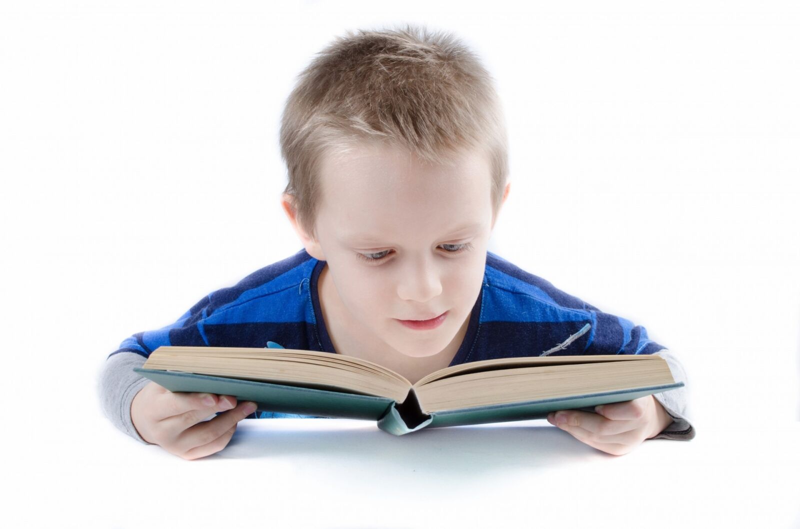 Nikon D5100 sample photo. Achievement, book, boy, child photography