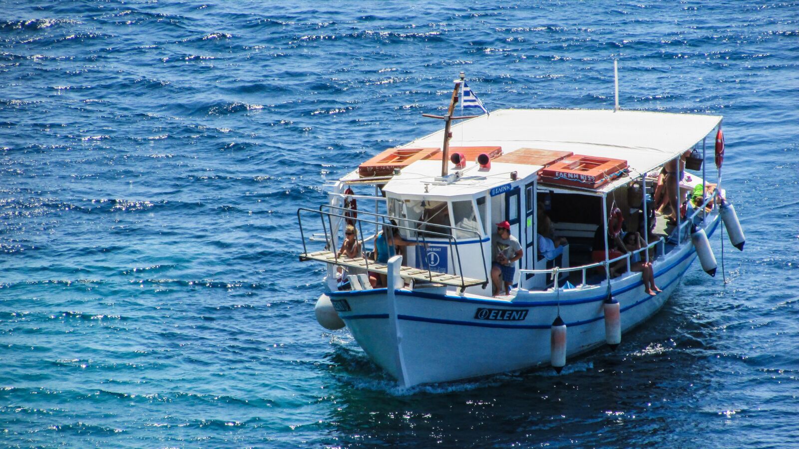 Canon PowerShot SX400 IS sample photo. Boat, sea, blue photography