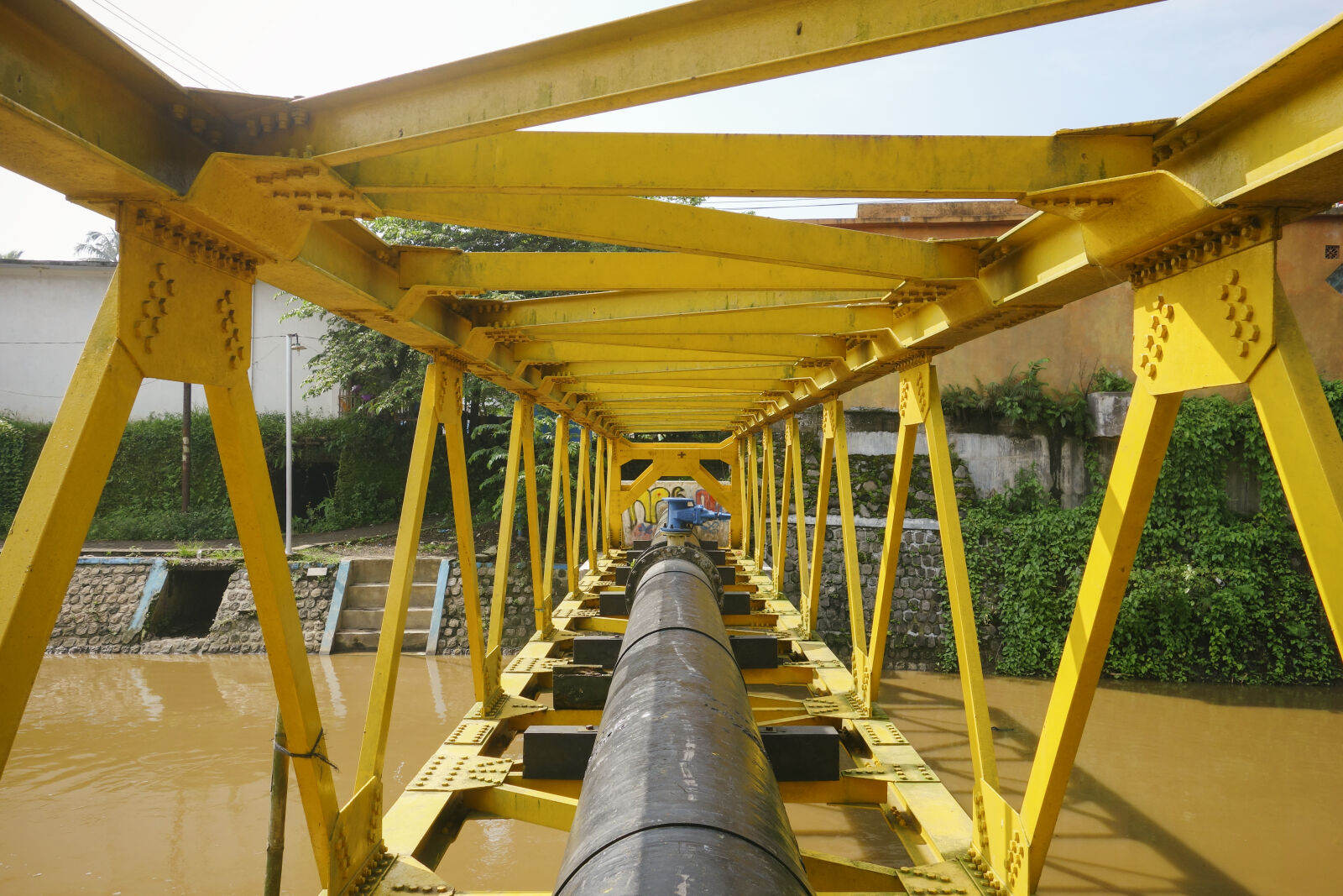 Sony Cyber-shot DSC-RX100 sample photo. Iron, pipe, river, yellow photography