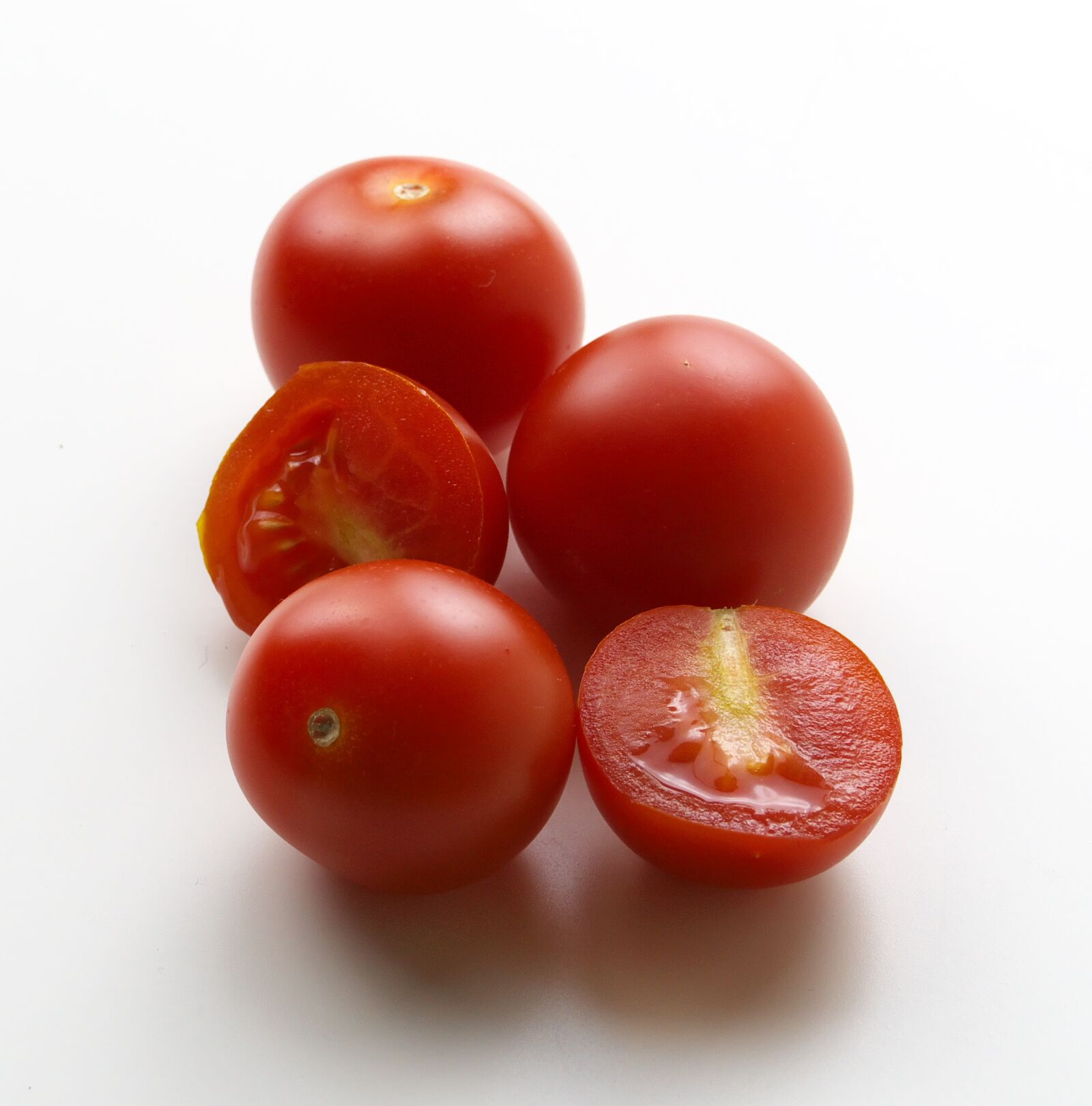 Panasonic Lumix DMC-FZ1000 sample photo. Tomatoes, red, cherry photography