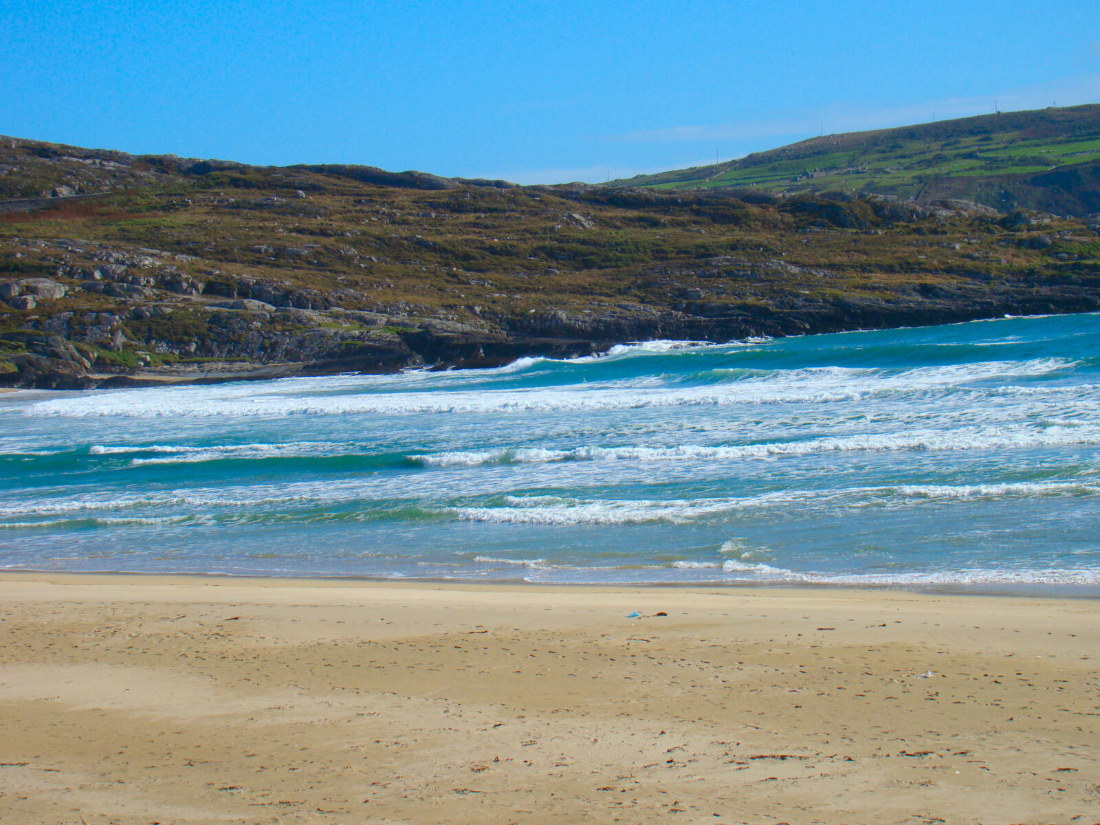 Sony Cyber-shot DSC-H50 sample photo. Barley, cove, beach, ireland photography