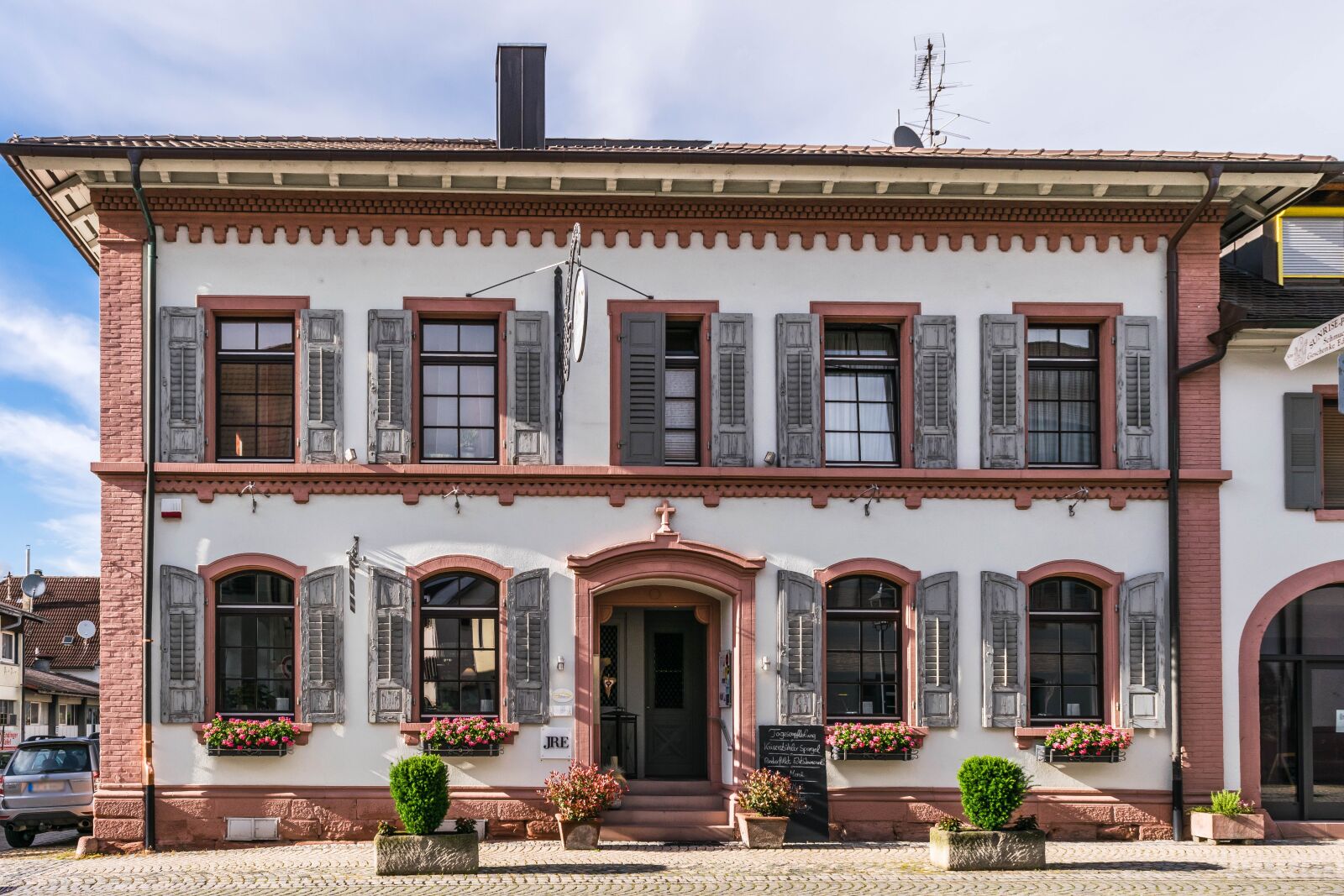 Nikon D3300 sample photo. Restaurant, house, architecture photography