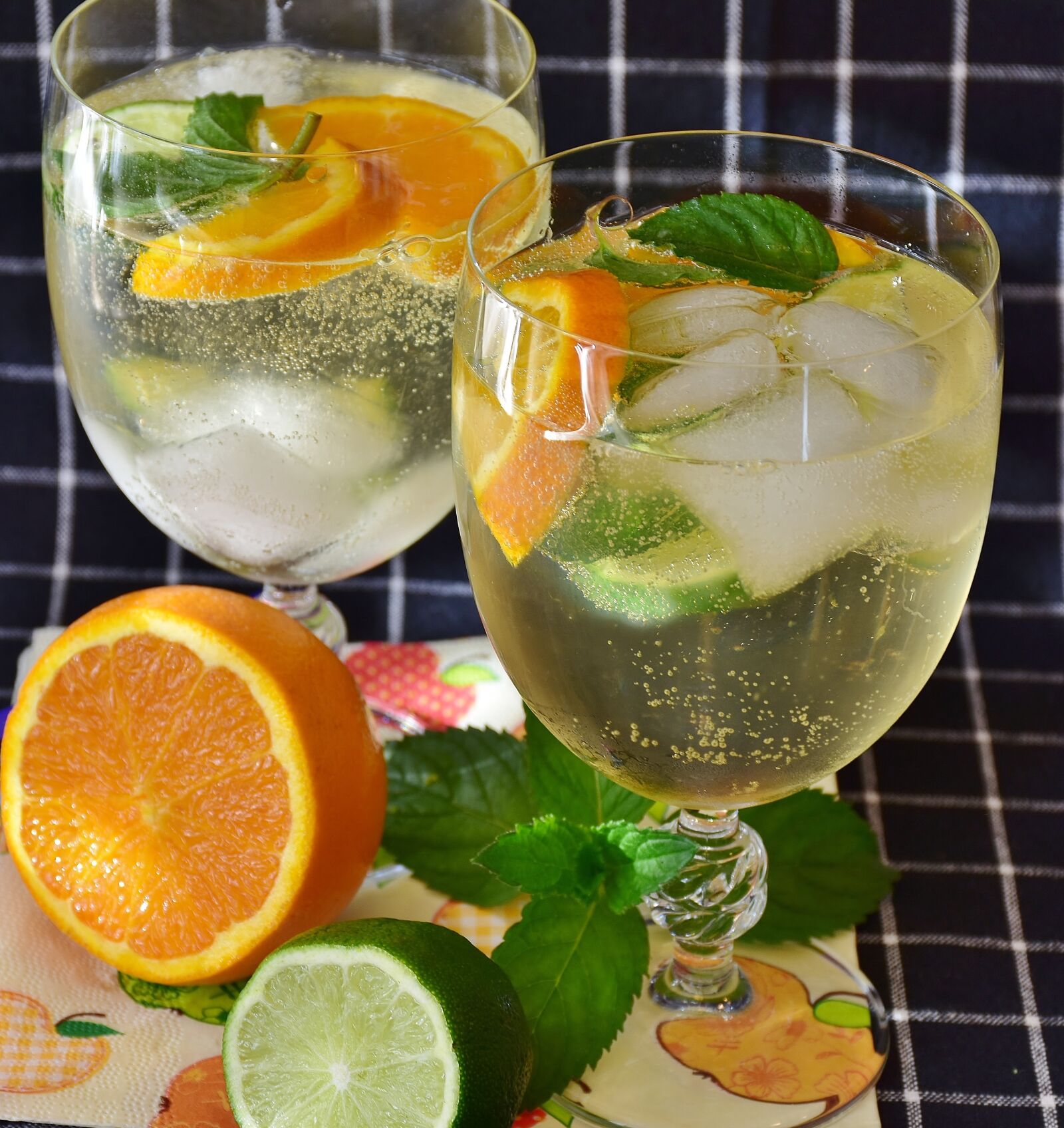 Nikon D7200 sample photo. Cocktail, prosecco, lime photography
