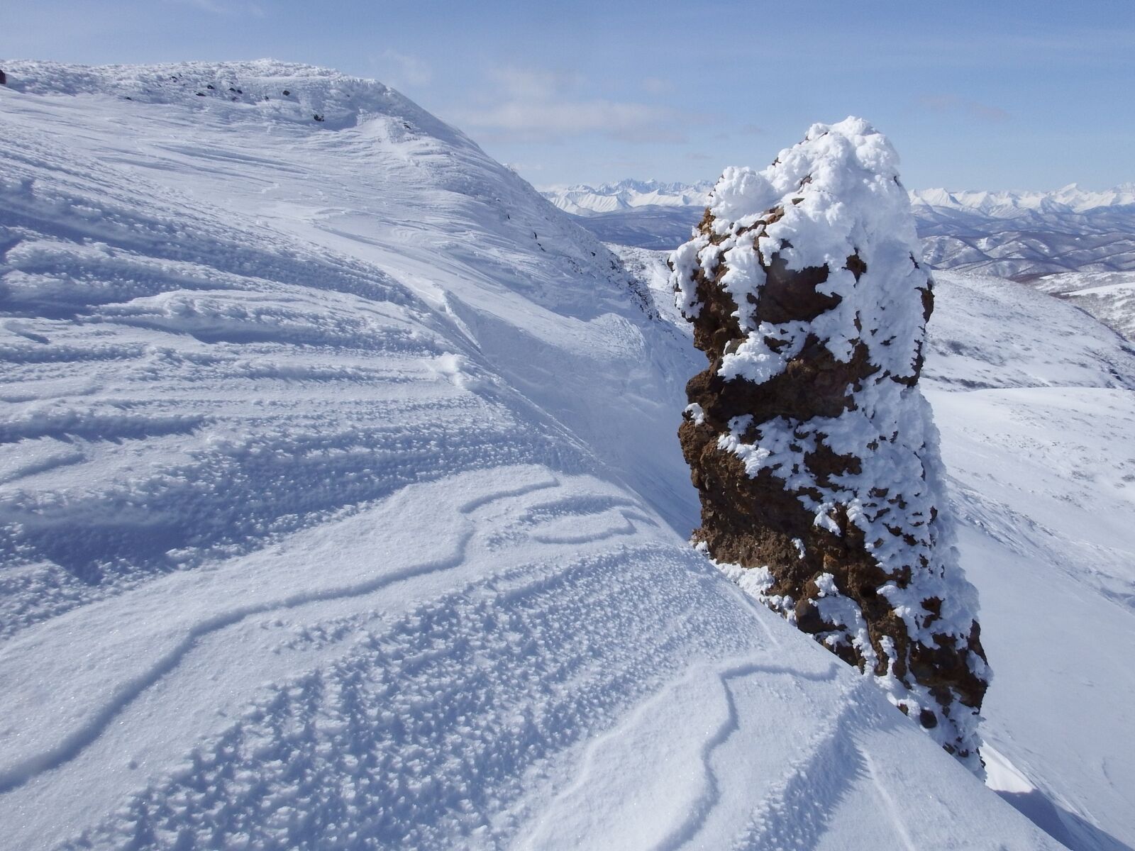 Fujifilm FinePix S1 sample photo. Mountains, ridge, winter photography