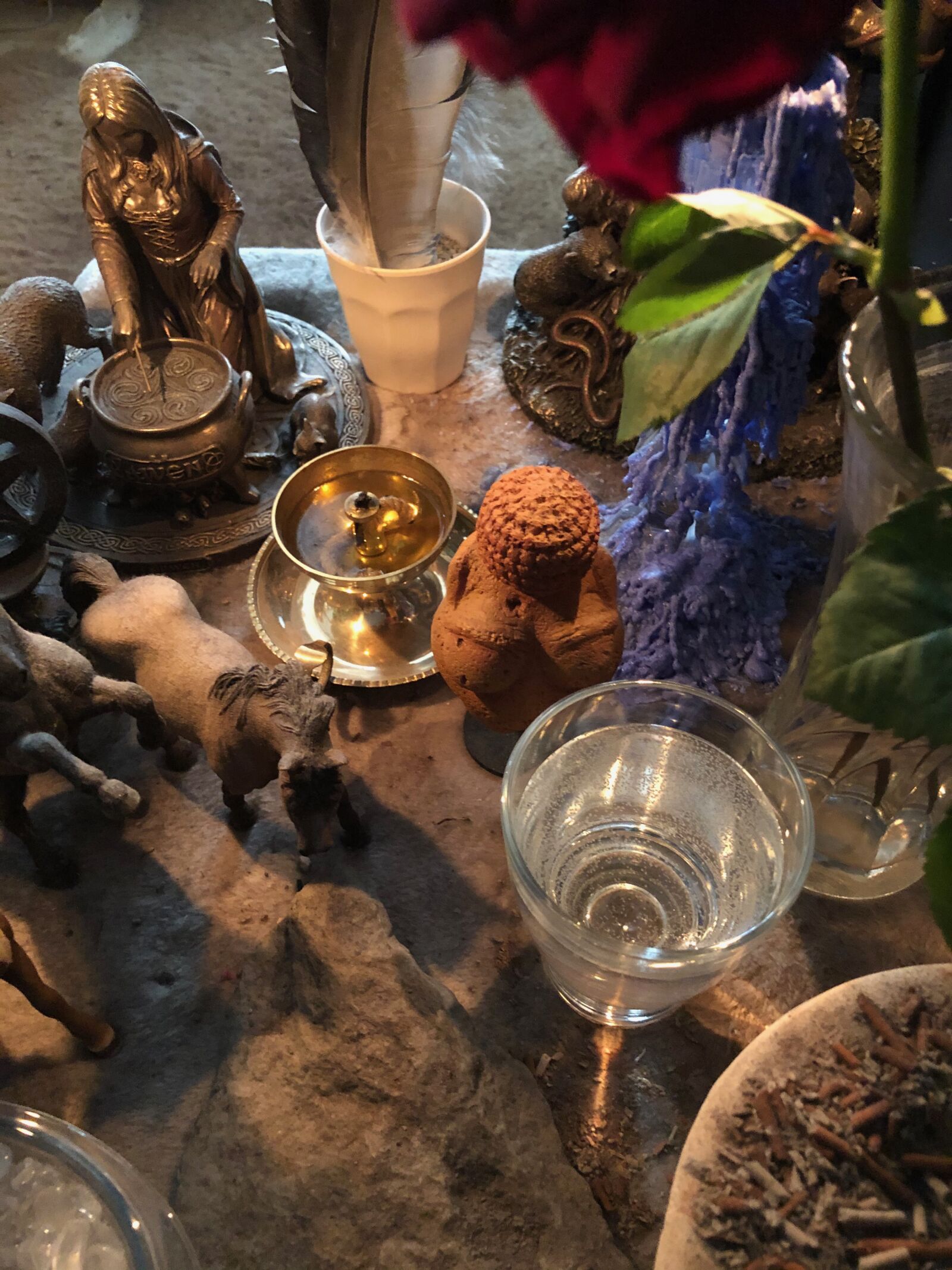 iPhone 8 Plus back dual camera 3.99mm f/1.8 sample photo. Altar, celtic, pray photography