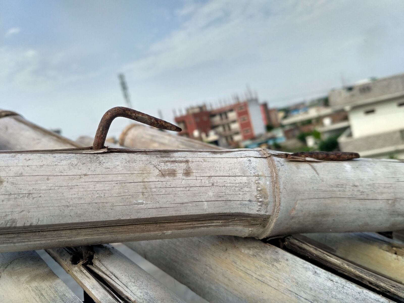 Xiaomi Redmi 3S sample photo. Wood, rust, sky photography