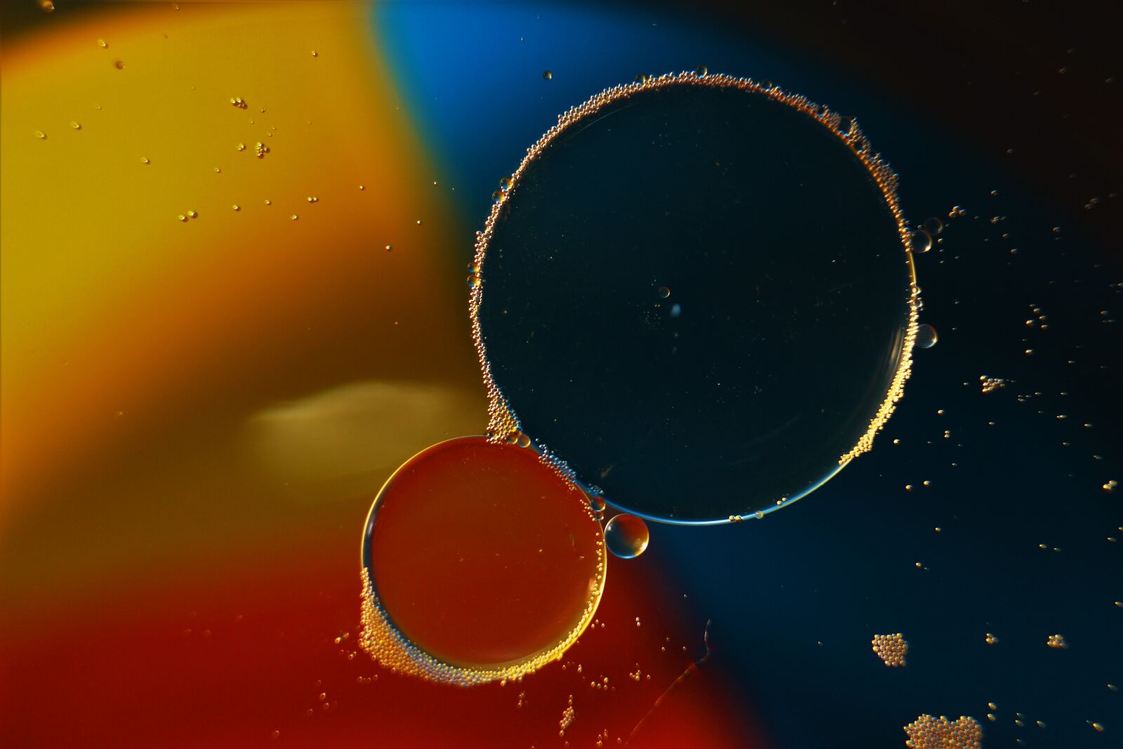 Canon EOS 650D (EOS Rebel T4i / EOS Kiss X6i) sample photo. Bubble, liquid, drink photography