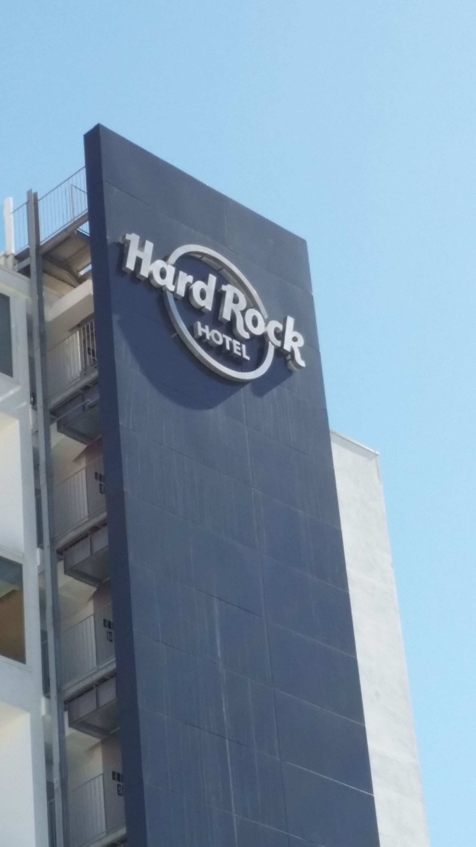 Samsung Galaxy S5 sample photo. Hard rock, hotel, ibiza photography