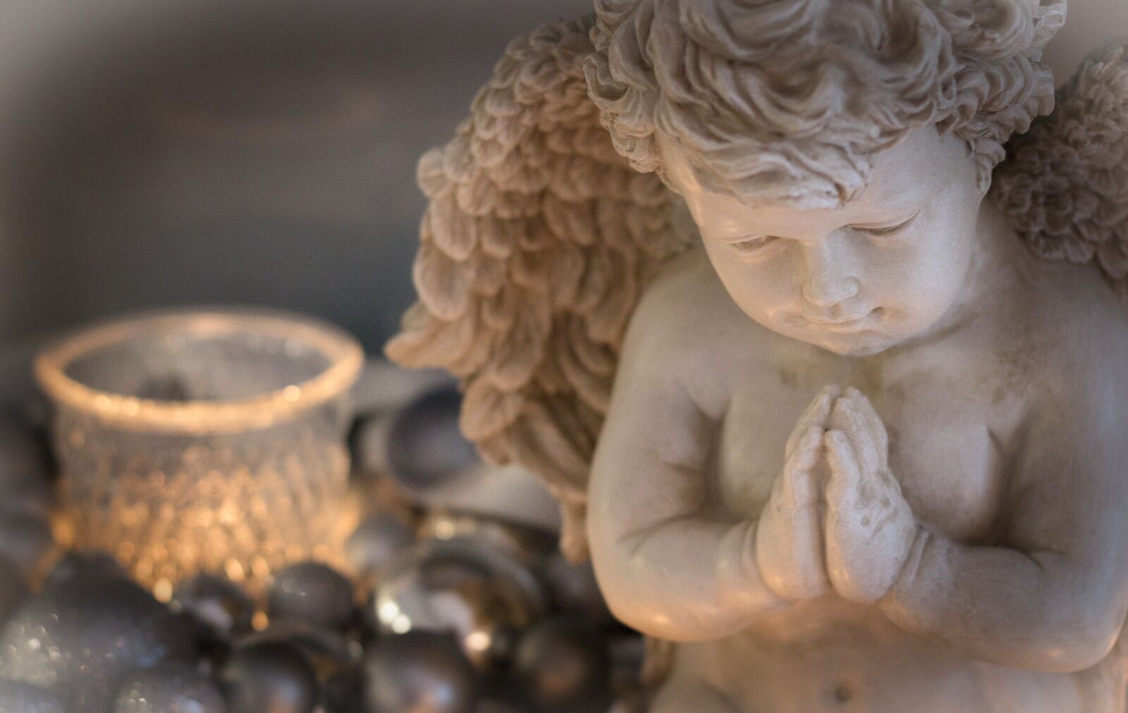 Canon EOS 200D (EOS Rebel SL2 / EOS Kiss X9) sample photo. Christmas, angel, hope photography