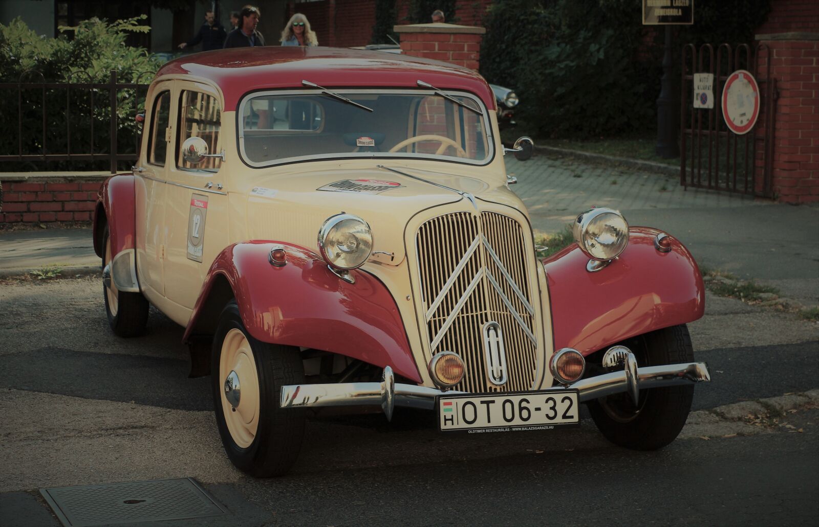 Canon EOS 650D (EOS Rebel T4i / EOS Kiss X6i) sample photo. Veteran, old, vehicle photography