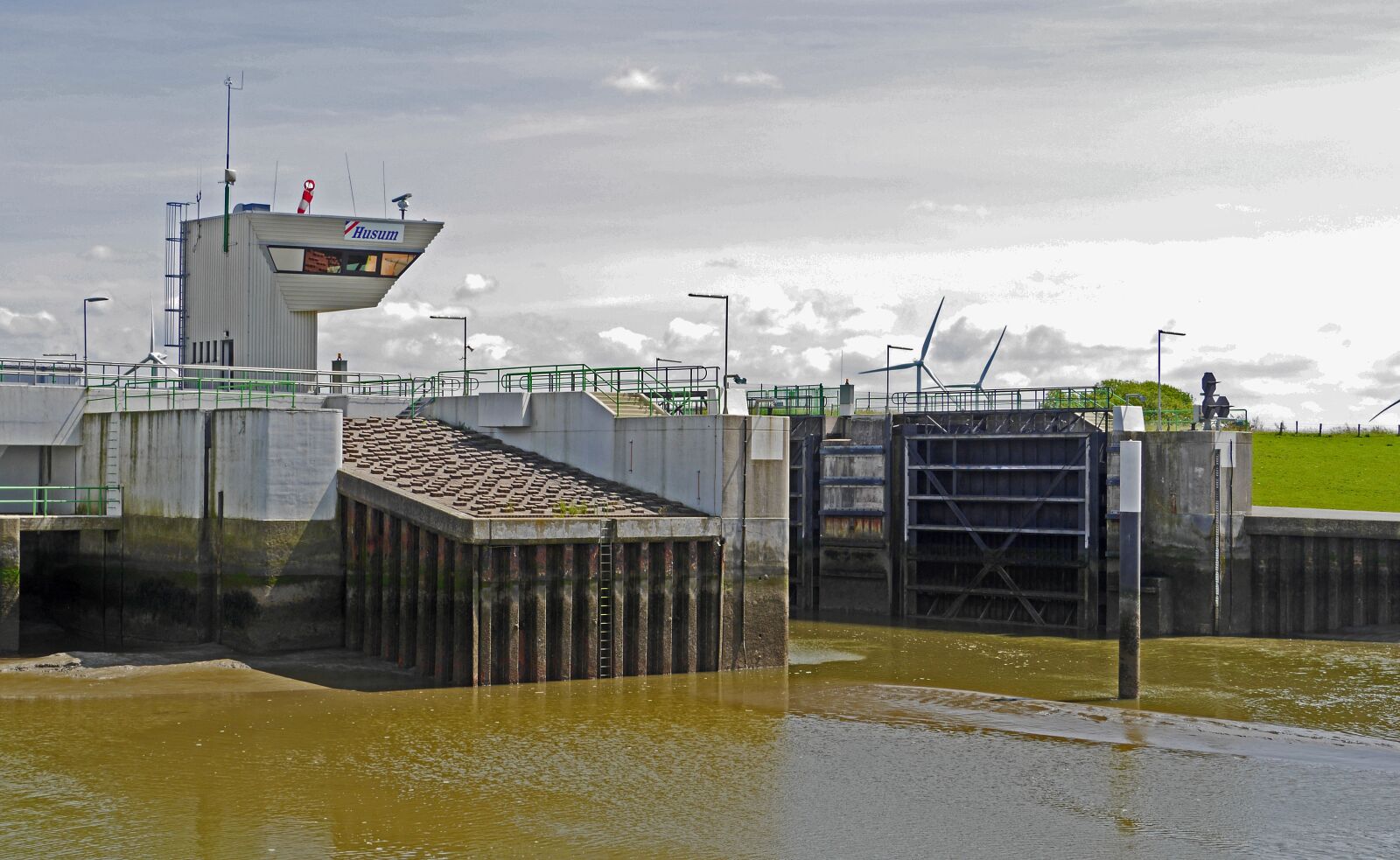 Panasonic Lumix DMC-GH3 sample photo. Husum, sea lock, dike photography