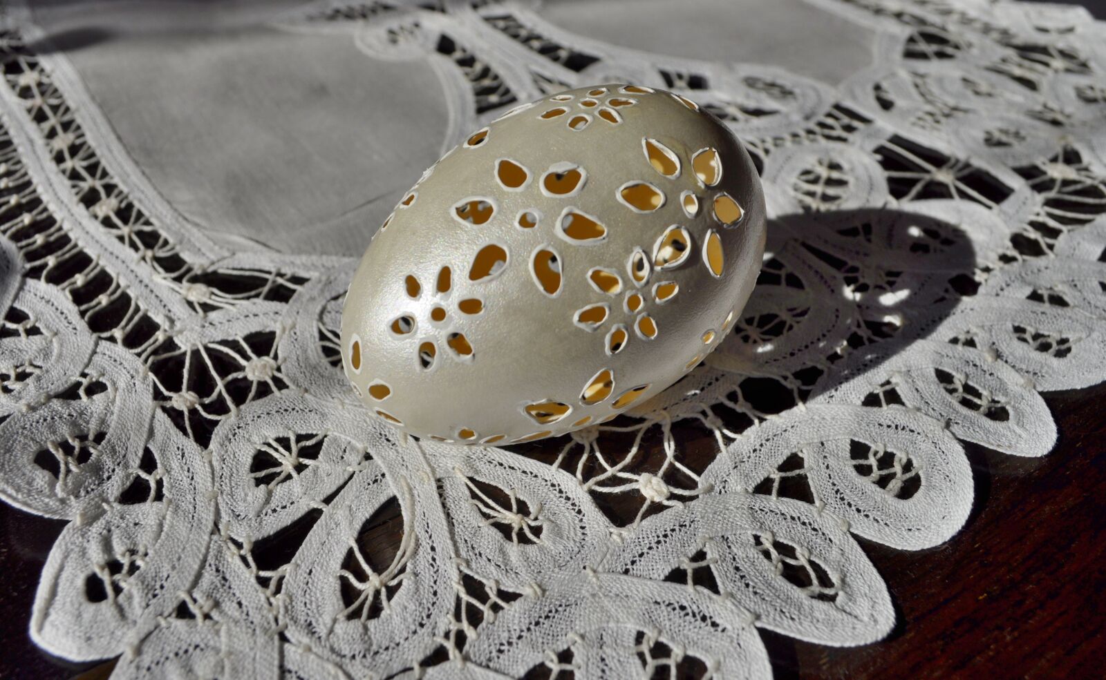 Nikon D5000 sample photo. Model, crafts, traditional photography