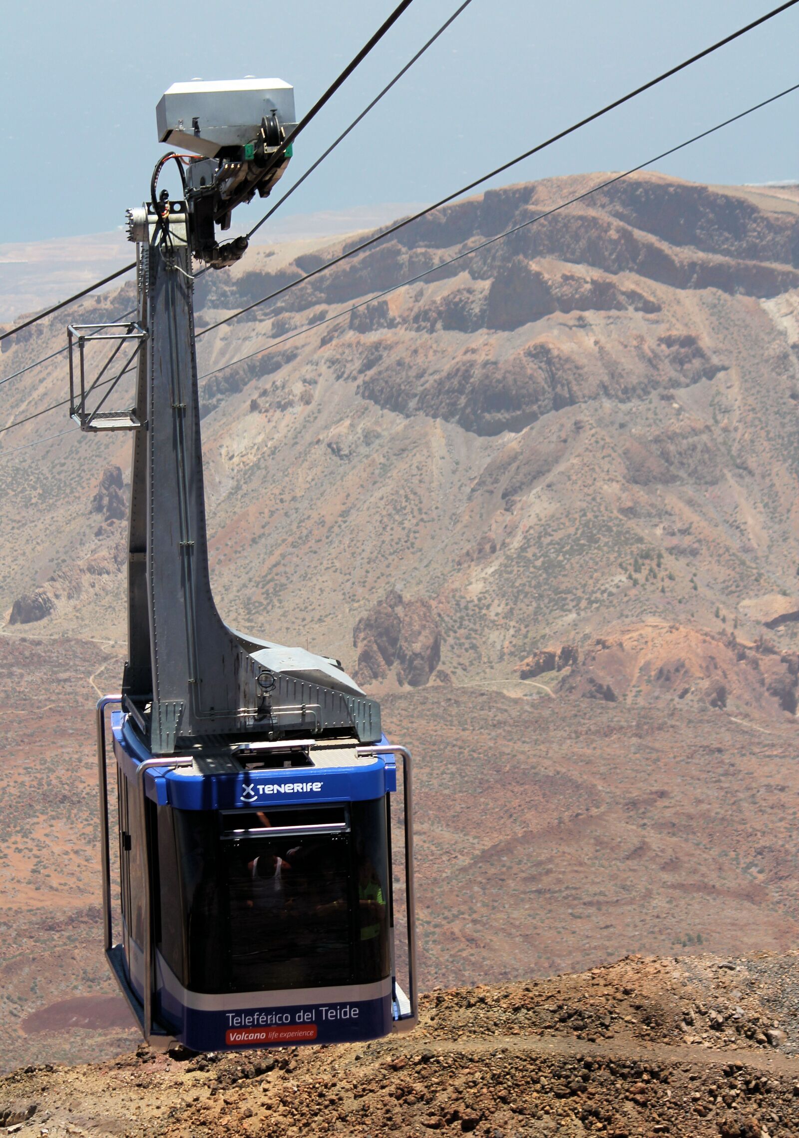 Canon EOS 550D (EOS Rebel T2i / EOS Kiss X4) sample photo. Cableway, cabin, transport photography