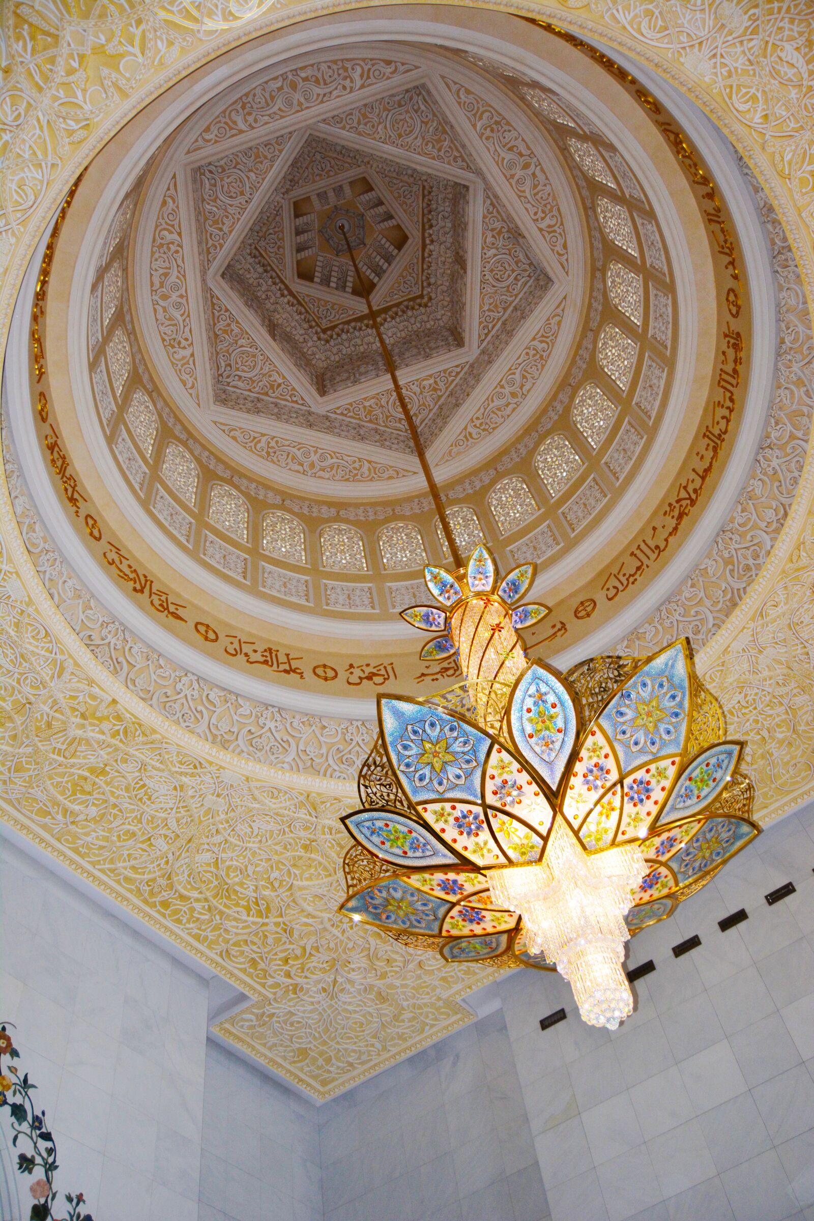 Nikon D5200 sample photo. Lighting, walls, light photography