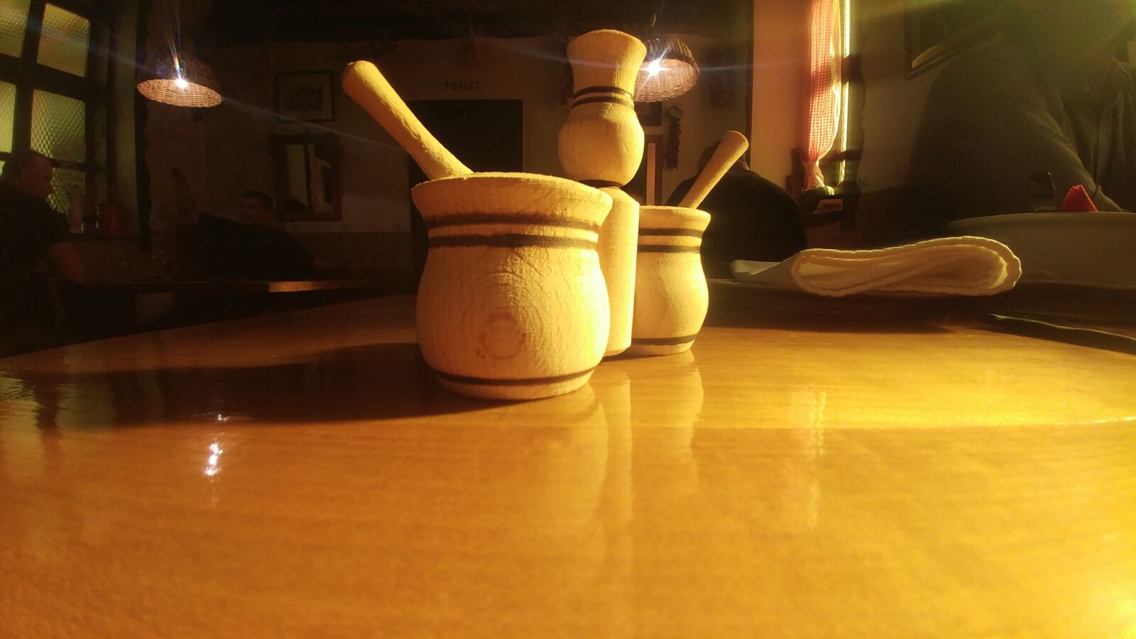 LG G5 sample photo. Antique, pepper, pepper, salt photography
