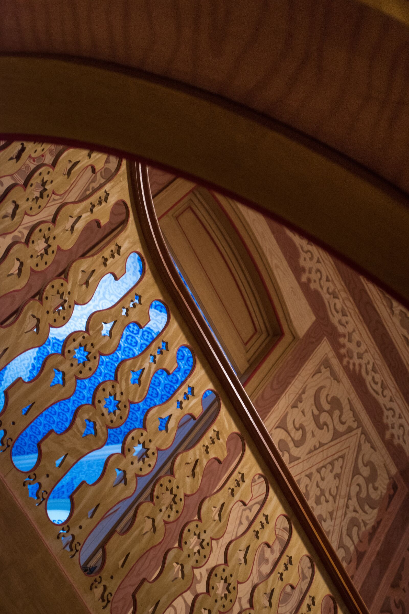 Nikon D5600 sample photo. Blue star, stairs, atmosphere photography