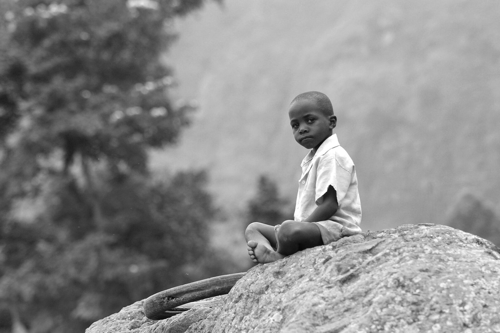Pentax *ist DL sample photo. Africa, child, humble photography