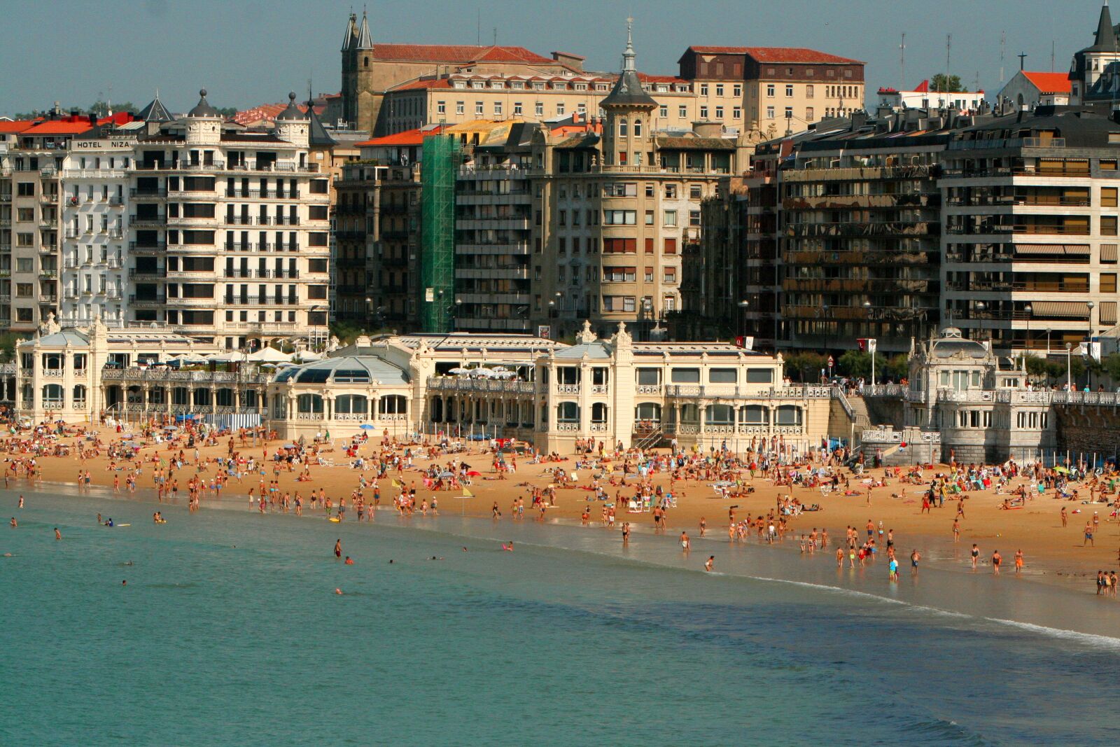 Canon EOS 350D (EOS Digital Rebel XT / EOS Kiss Digital N) sample photo. San sebastian, spain, la photography