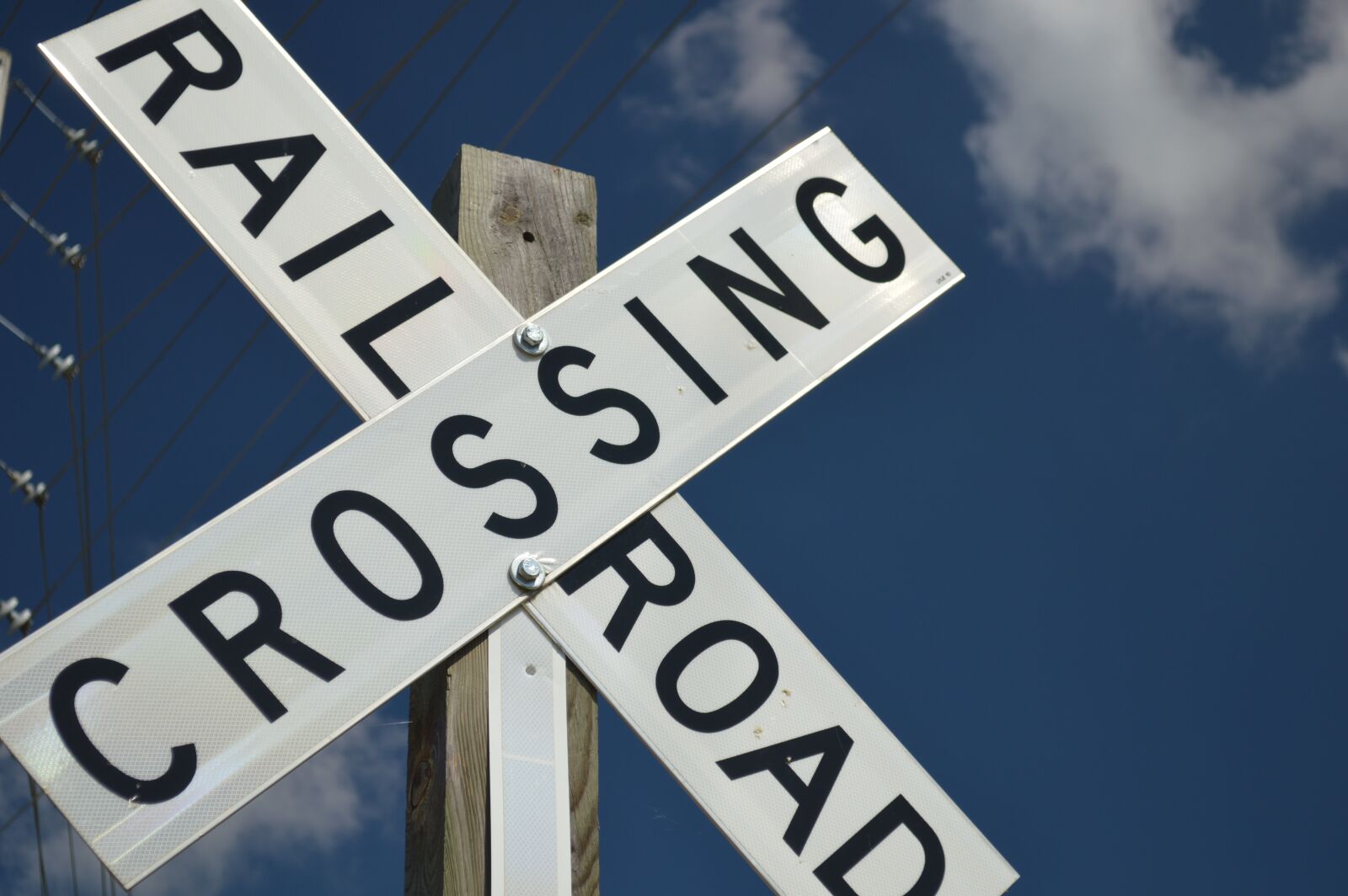 Nikon D3200 sample photo. Sign, railroad, train photography