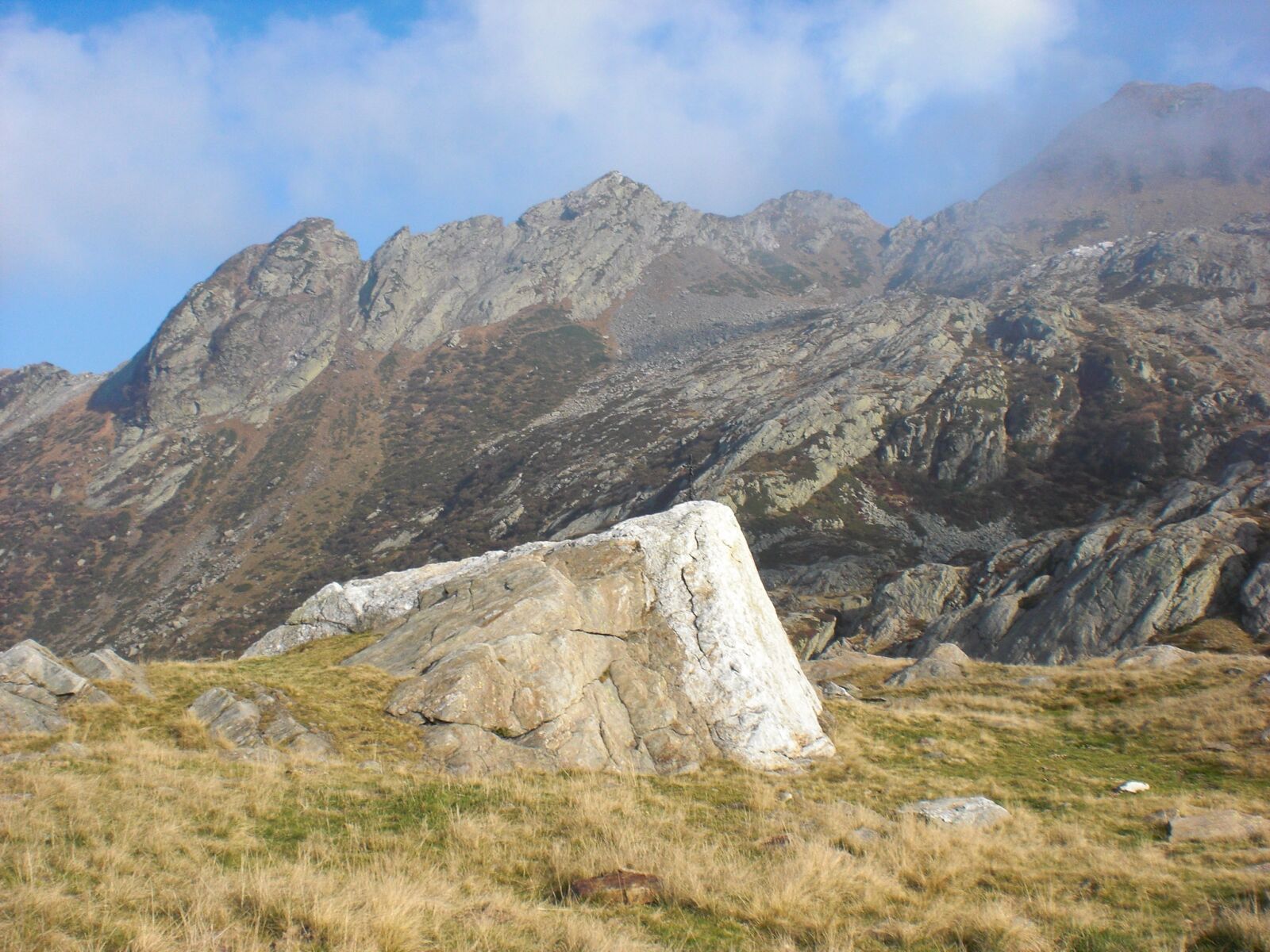 CASIO EX-Z80 sample photo. Mountain, landscape, rock photography