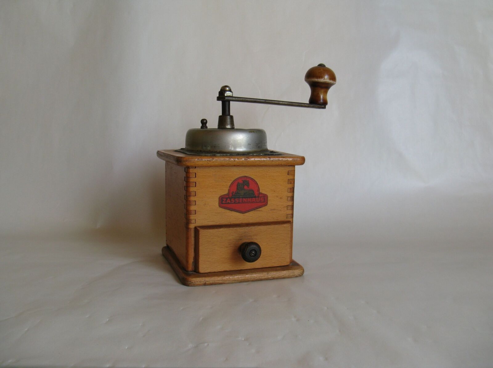 Canon POWERSHOT A720 IS sample photo. Grinder, coffee, grind photography