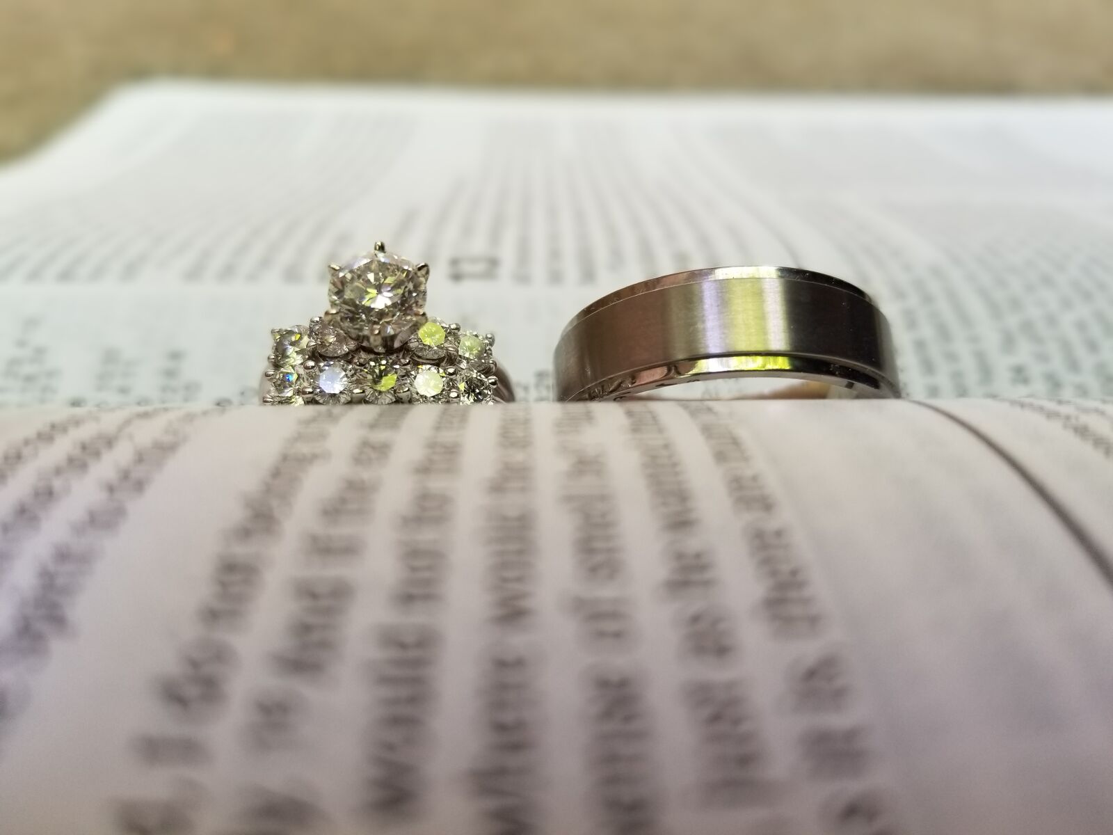Samsung Galaxy S8+ sample photo. Wedding, rings, bible photography