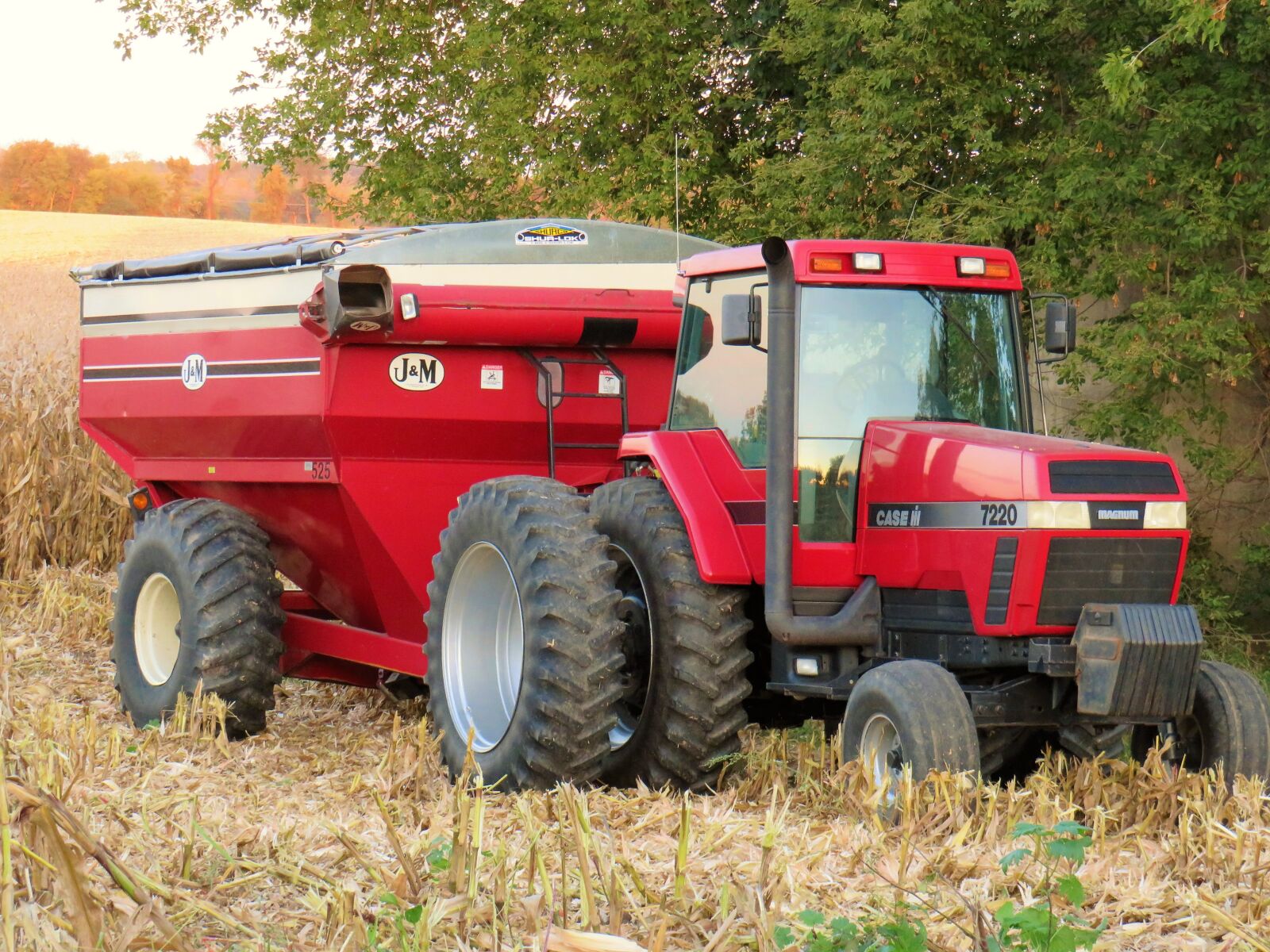 Canon PowerShot SX540 HS sample photo. Red, tractor, case photography